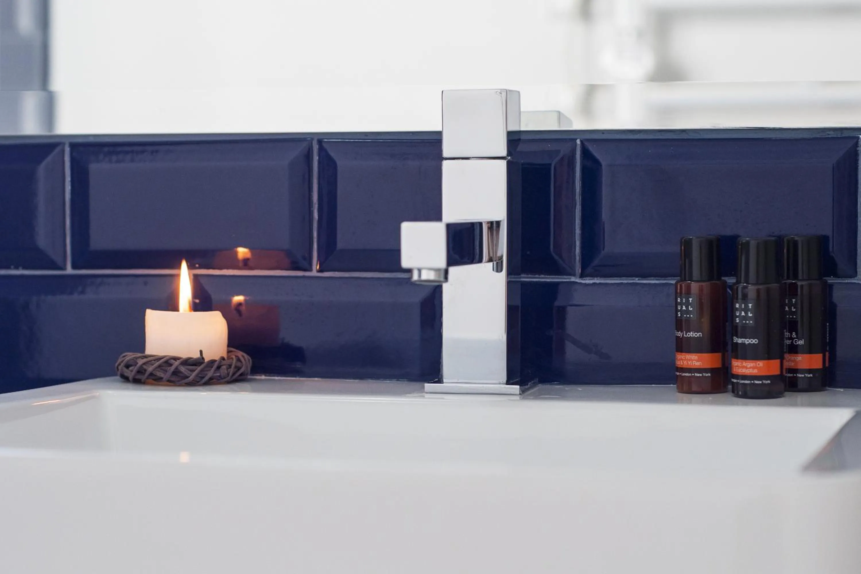 Bathroom in Beachouse - Surf, Bed & Breakfast