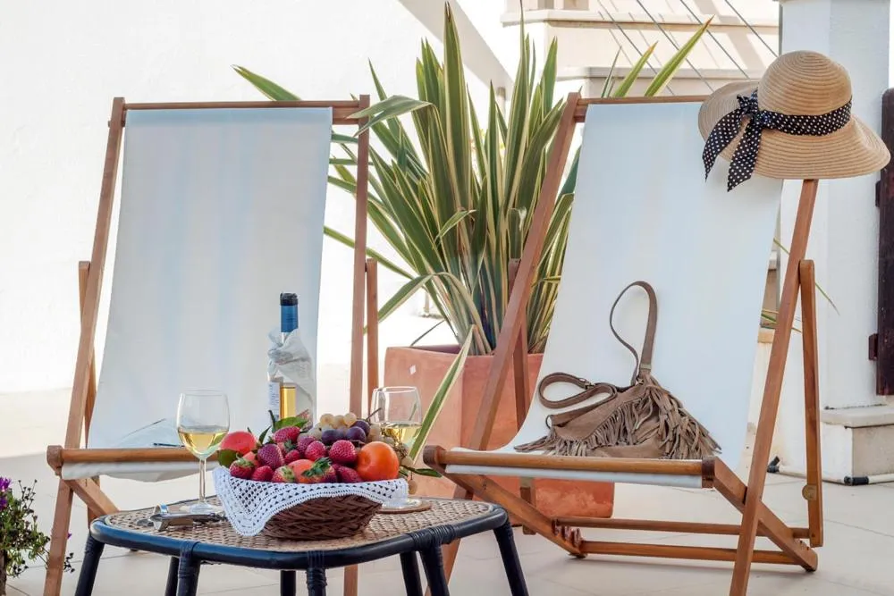 Beachouse - Surf, Bed & Breakfast