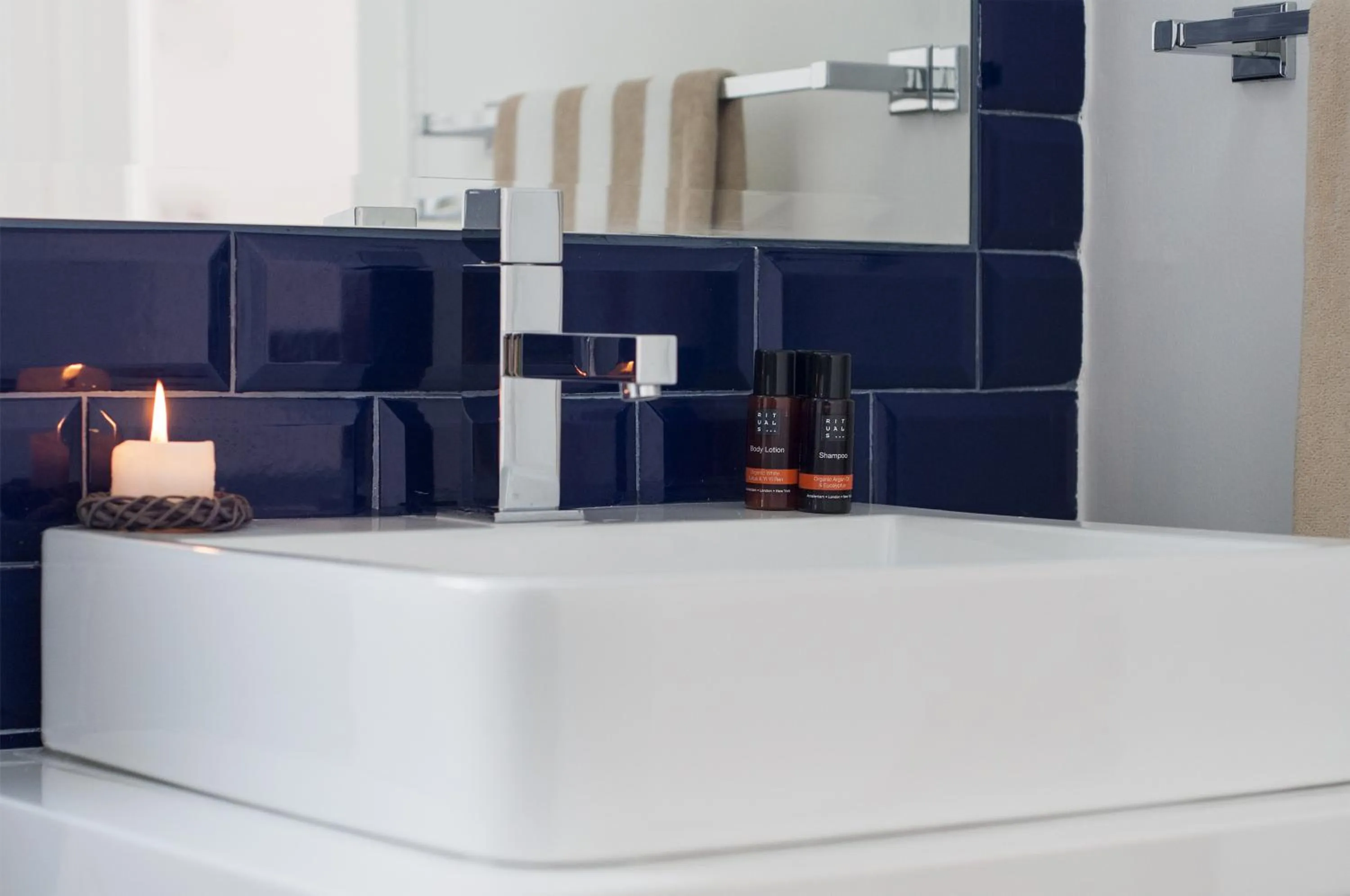 Bathroom in Beachouse - Surf, Bed & Breakfast