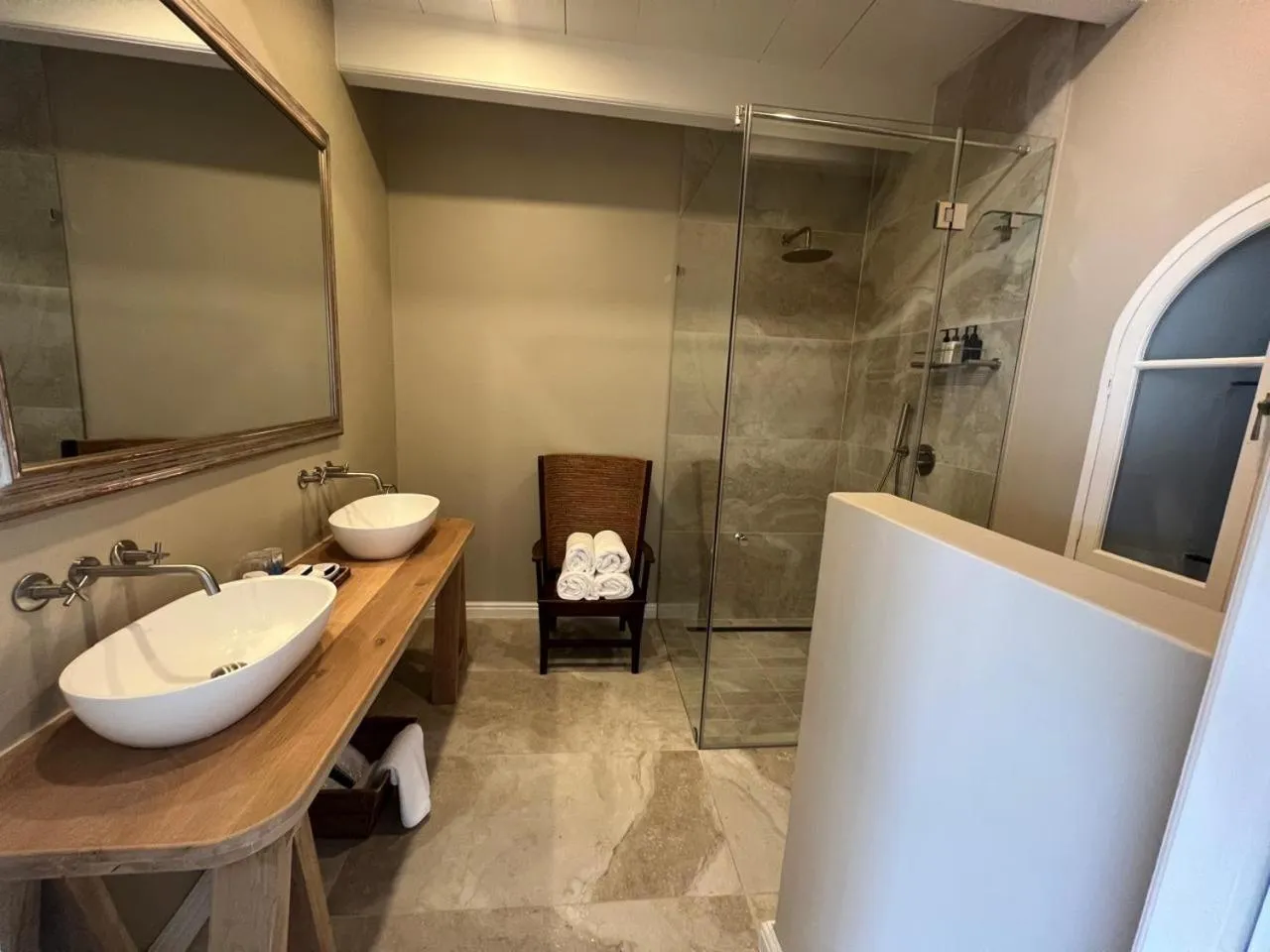 Shower in Grande Provence