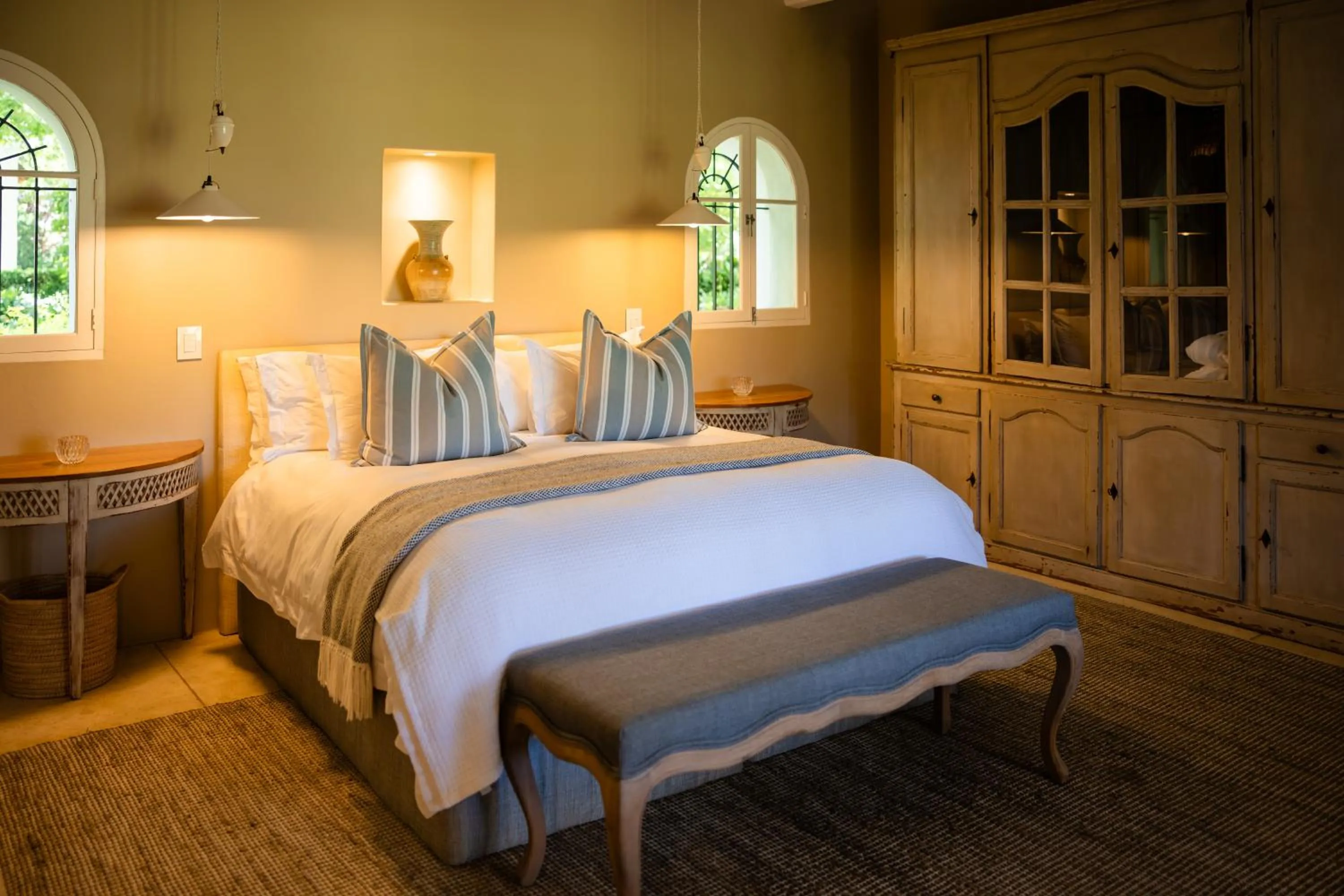 Bedroom, Bed in Grande Provence