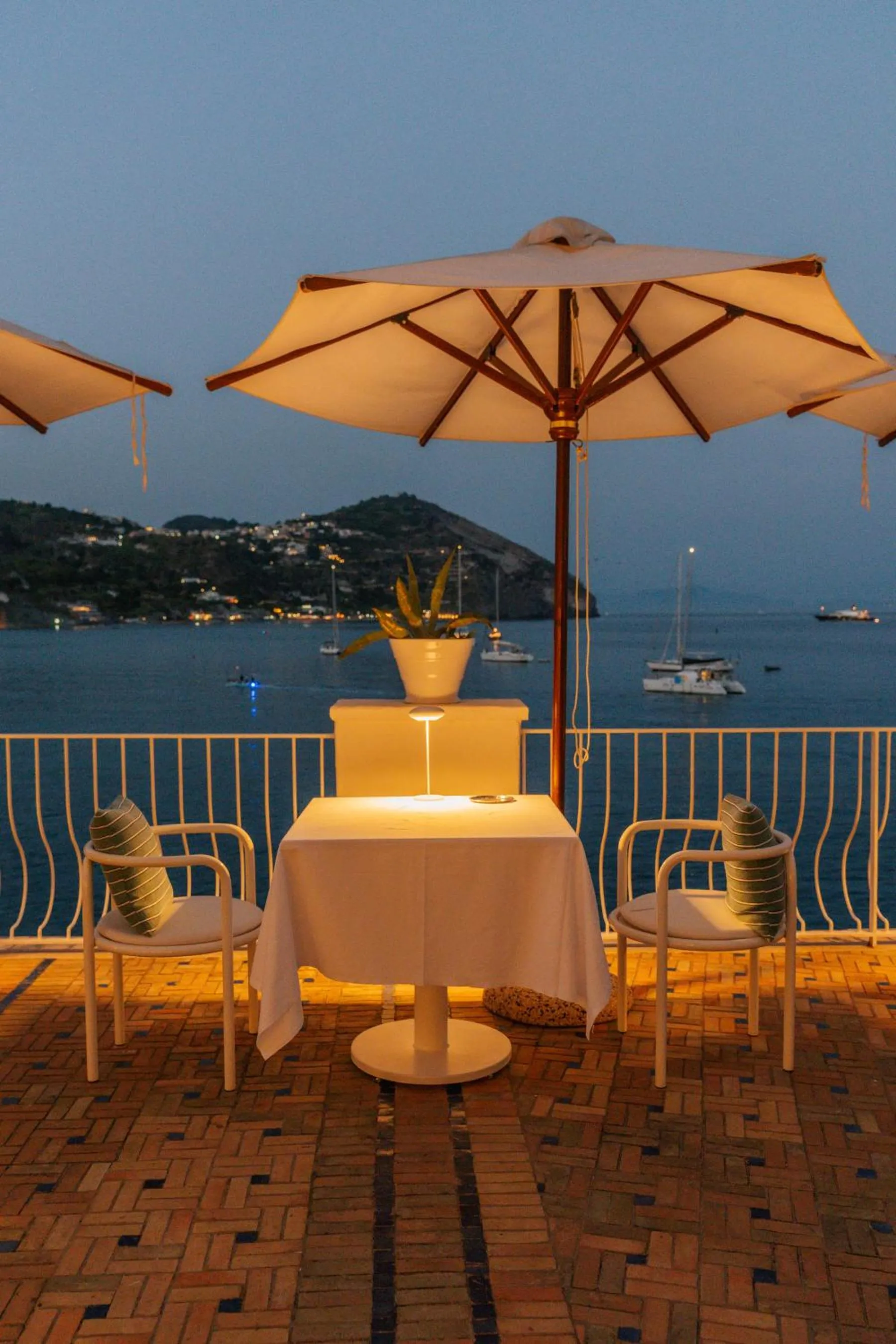 Restaurant/places to eat in Miramare Sea Resort & Spa