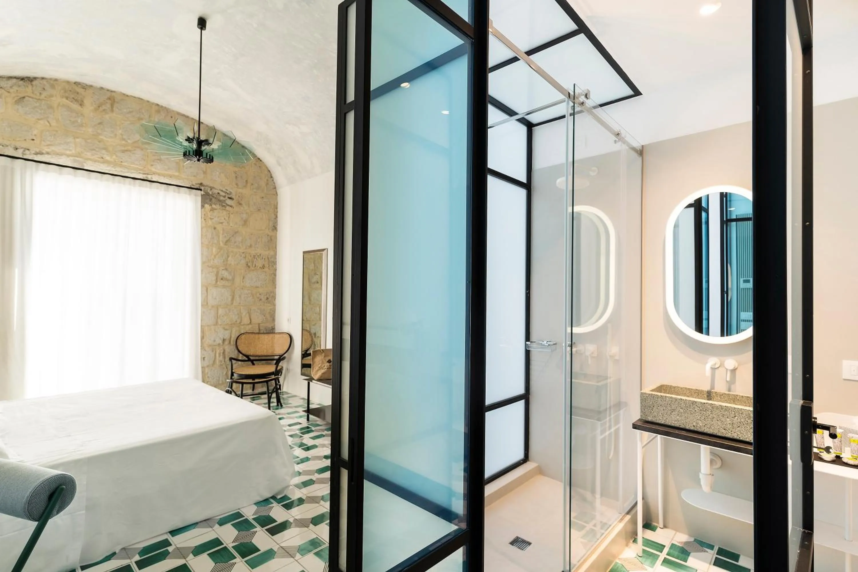 Shower, Bed in Miramare Sea Resort & Spa