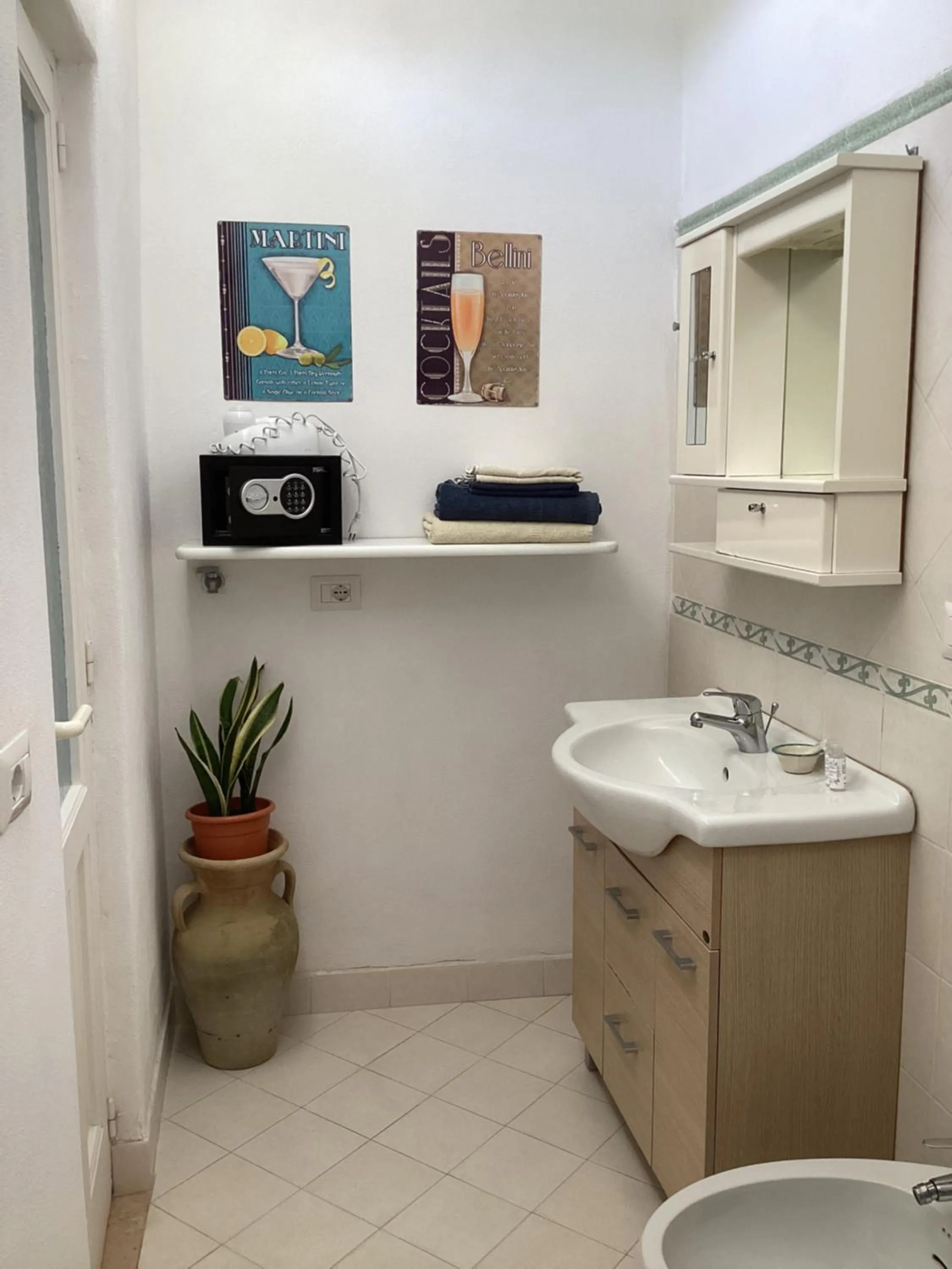Bathroom in Casetta Minghitto Relaxing rooms in Capri