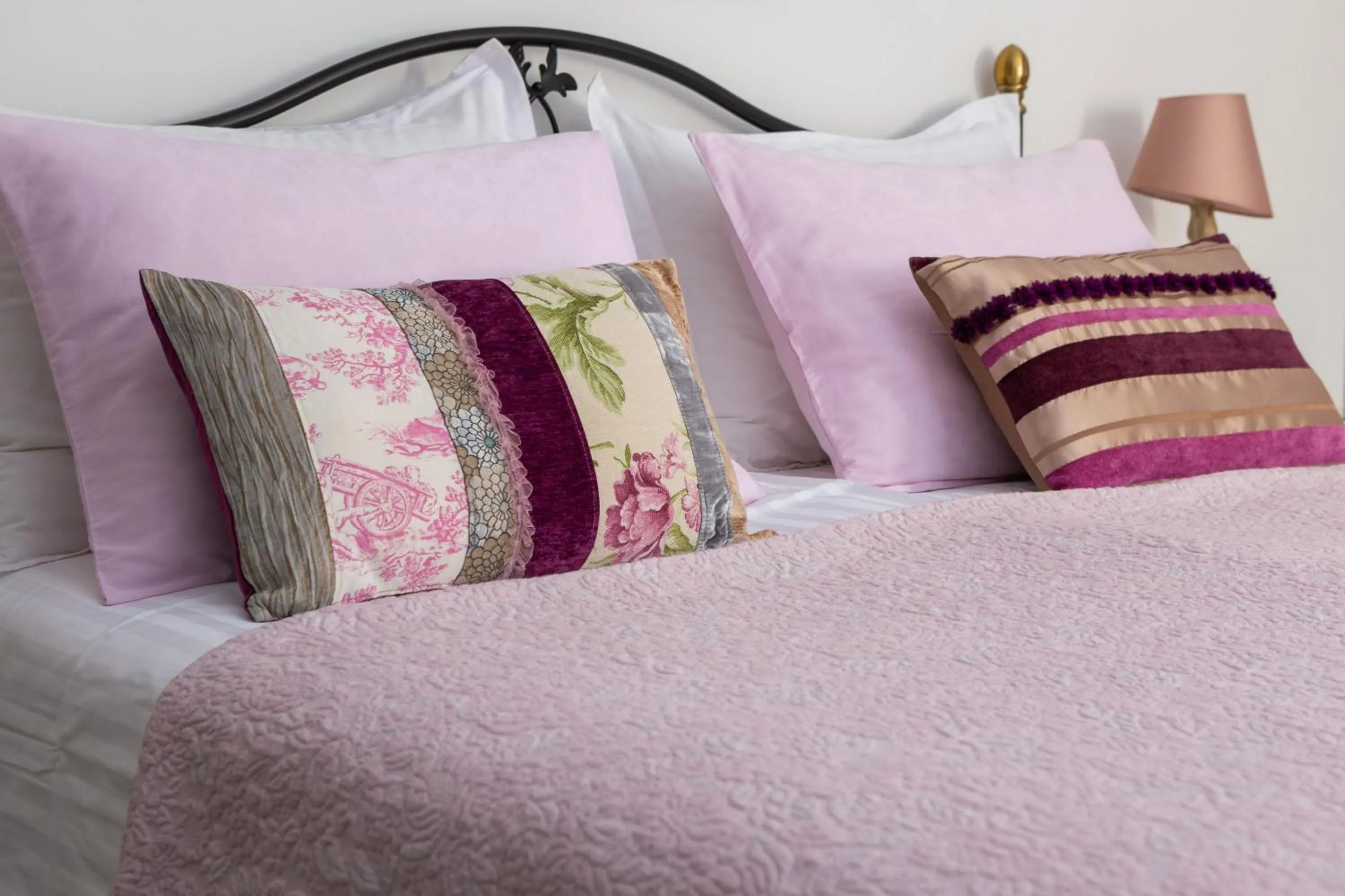 Bedroom, Bed in Romantic Luxury Rooms