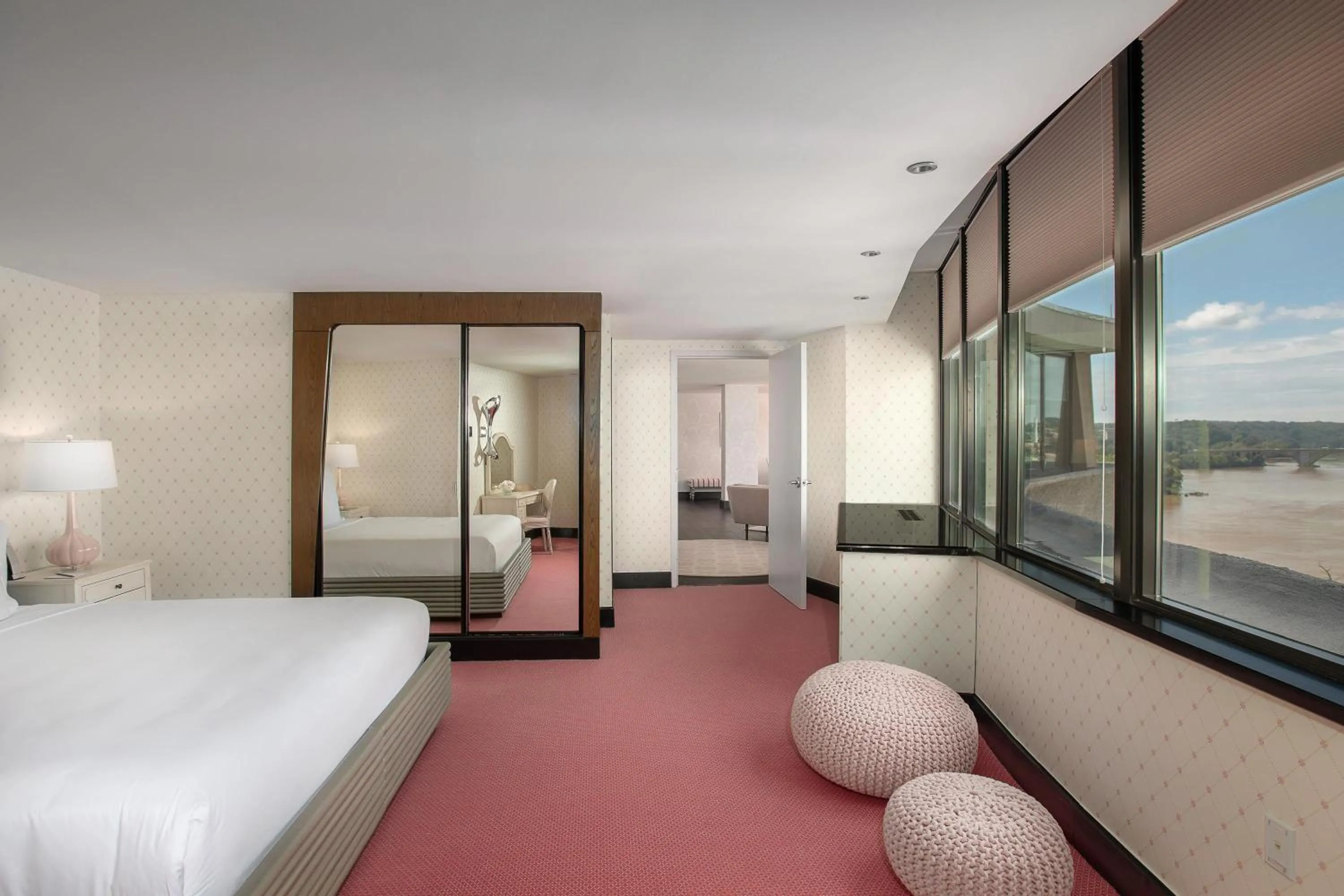 Bedroom, Bed in The Watergate Hotel Georgetown