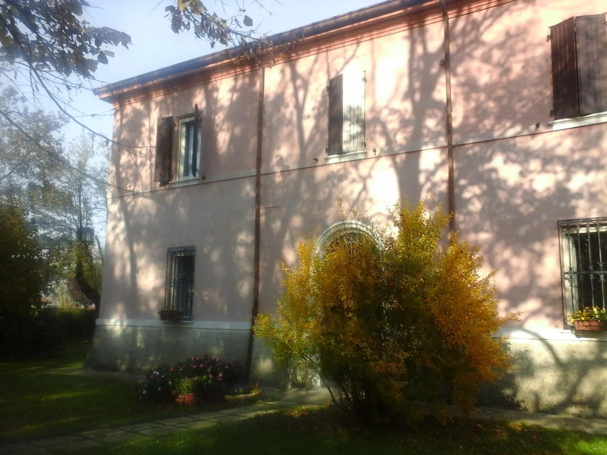 Property building in Cà Morari