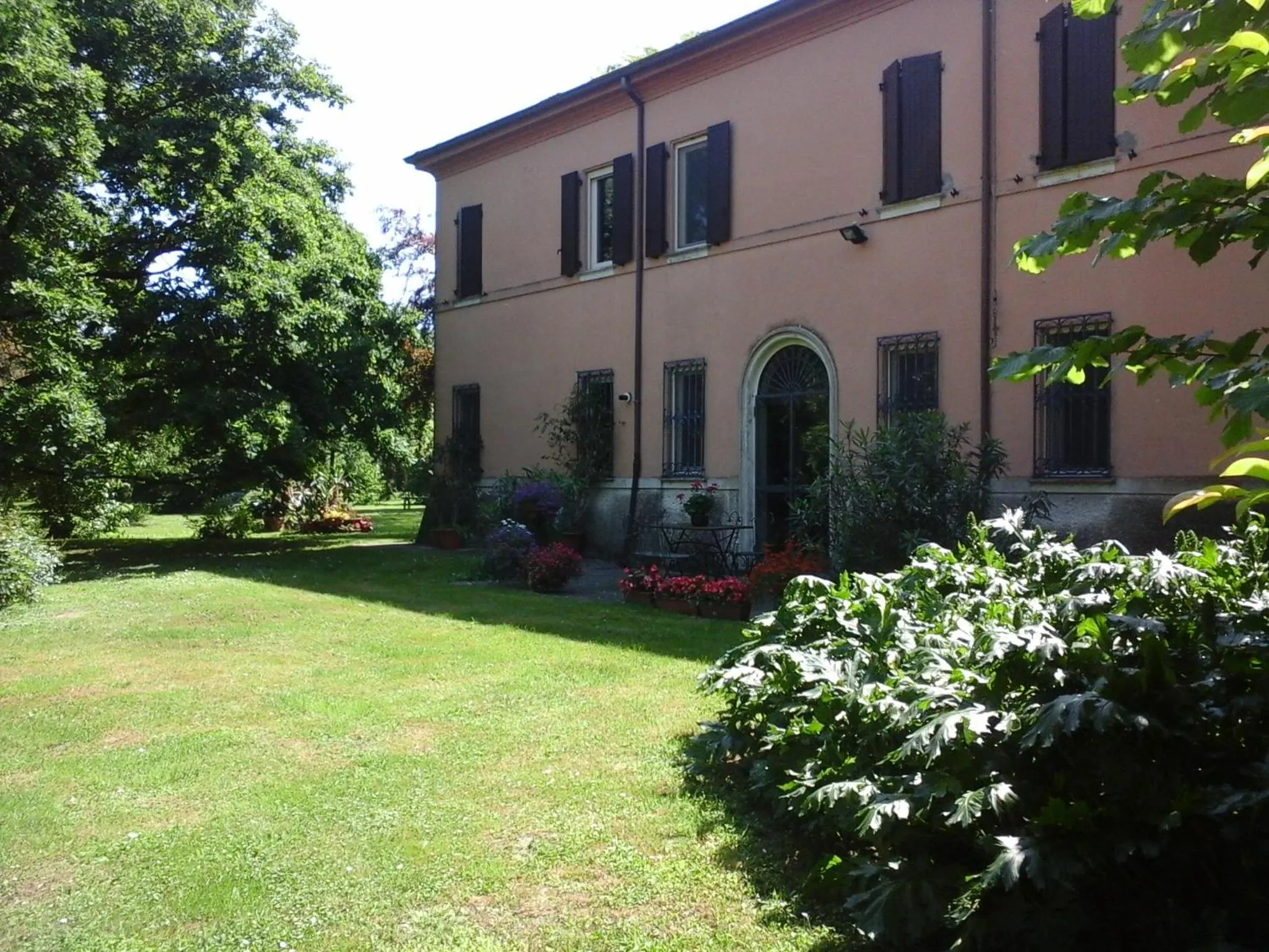 Property building in Cà Morari