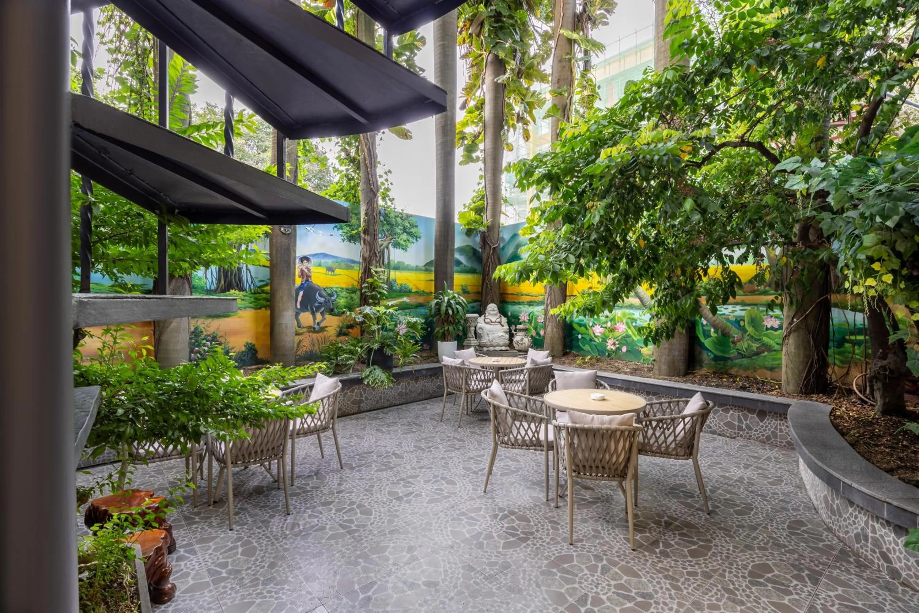 Seating area in A25 Hotel - 65G Nguyen Thai Hoc