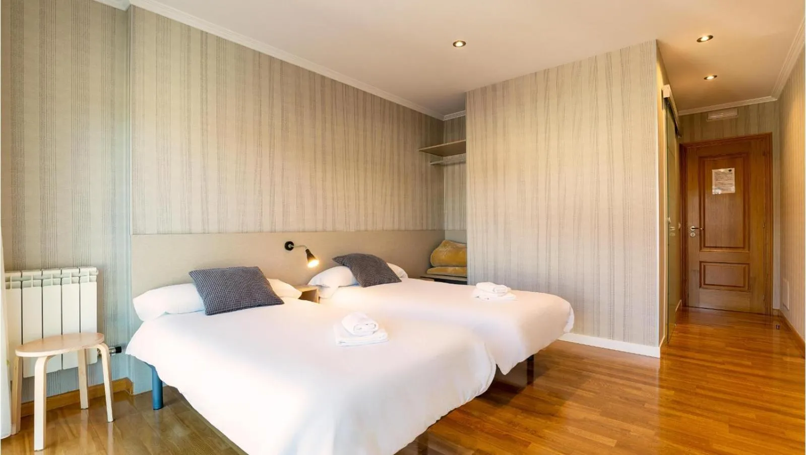 Photo of the whole room, Bed in Pensión 9 de Abril