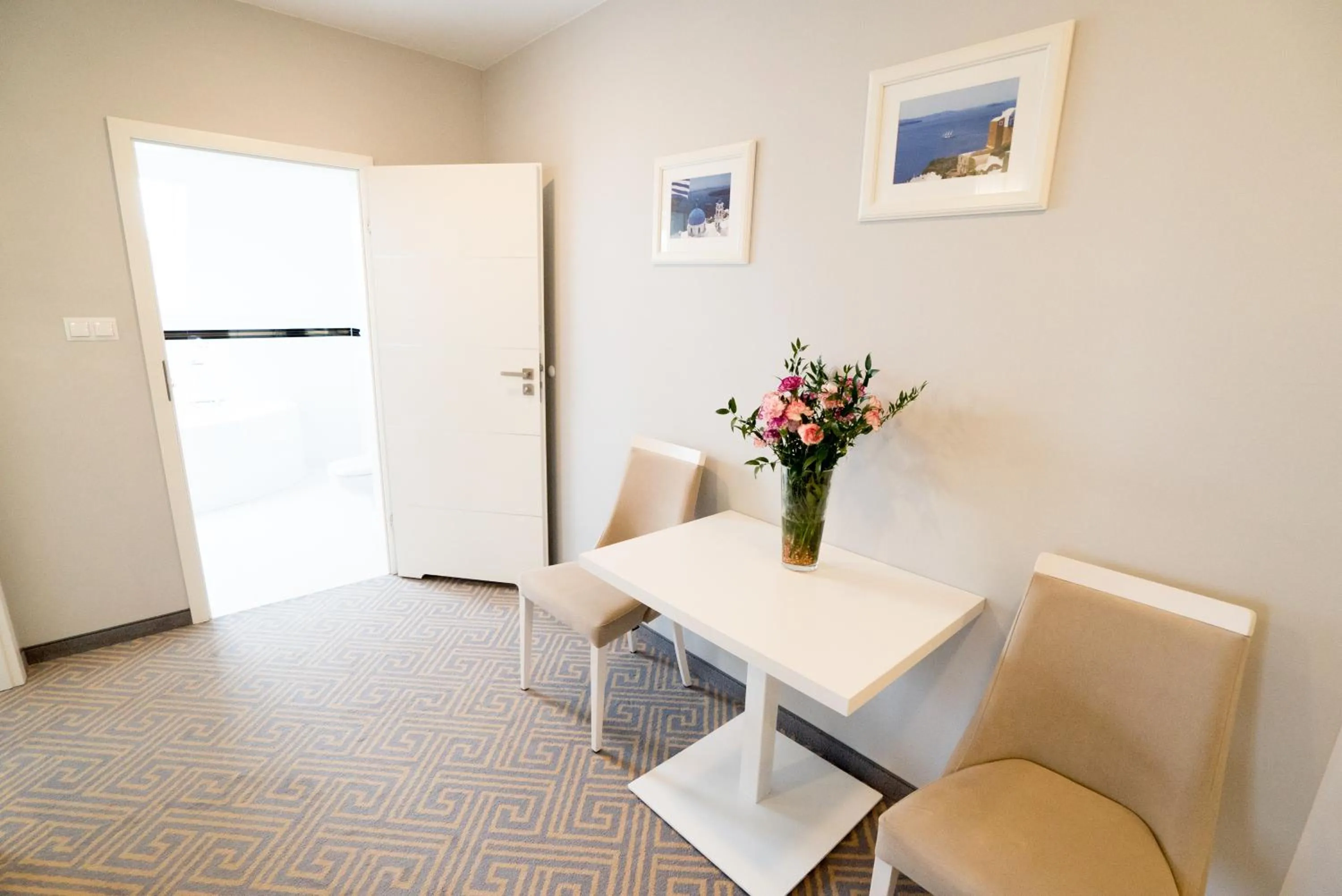 Property building in Hotel Aleksandria