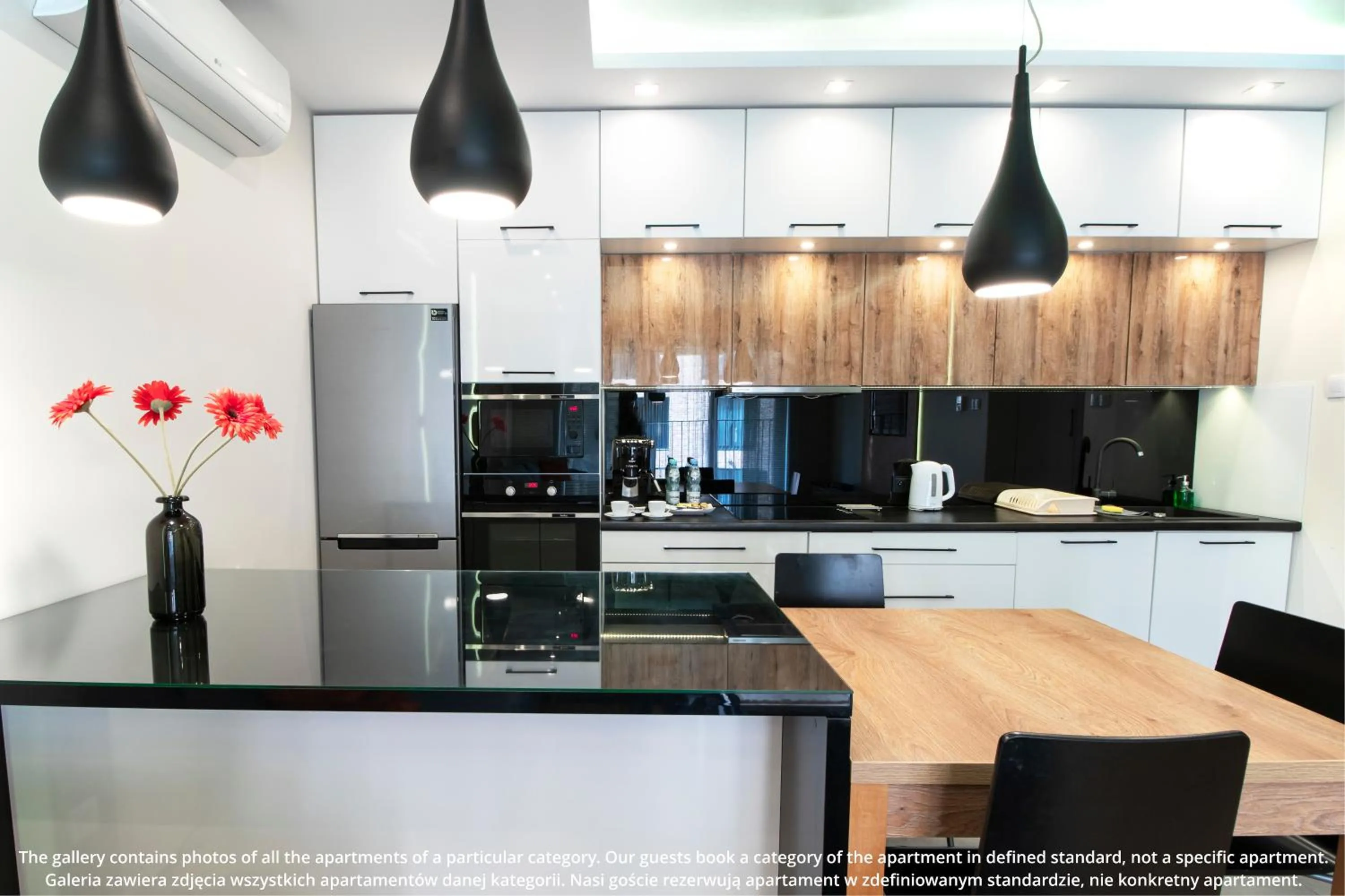 Kitchen or kitchenette in EXCLUSIVE Aparthotel Kraków Browar Lubicz