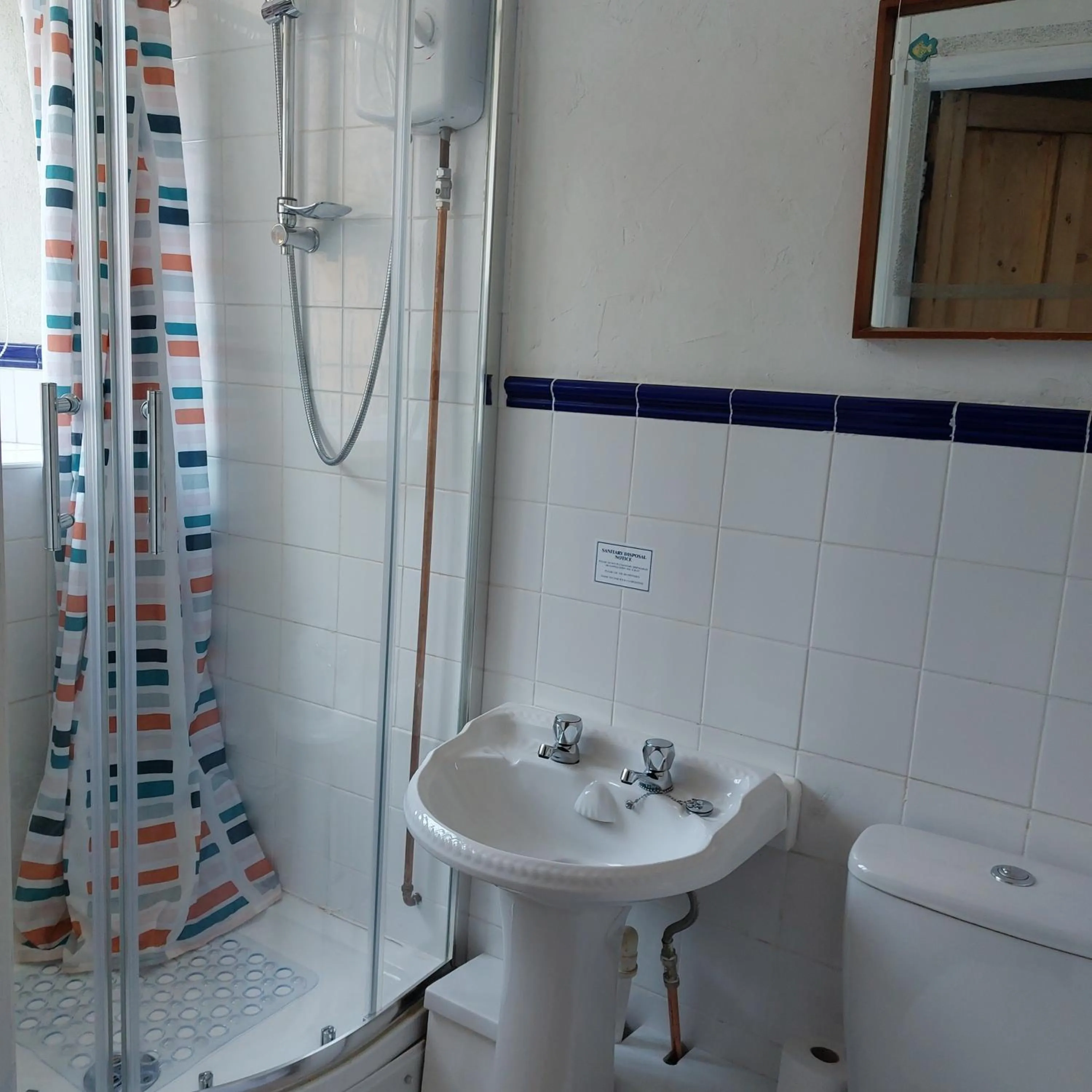 Bathroom in The Old Court House Guest House