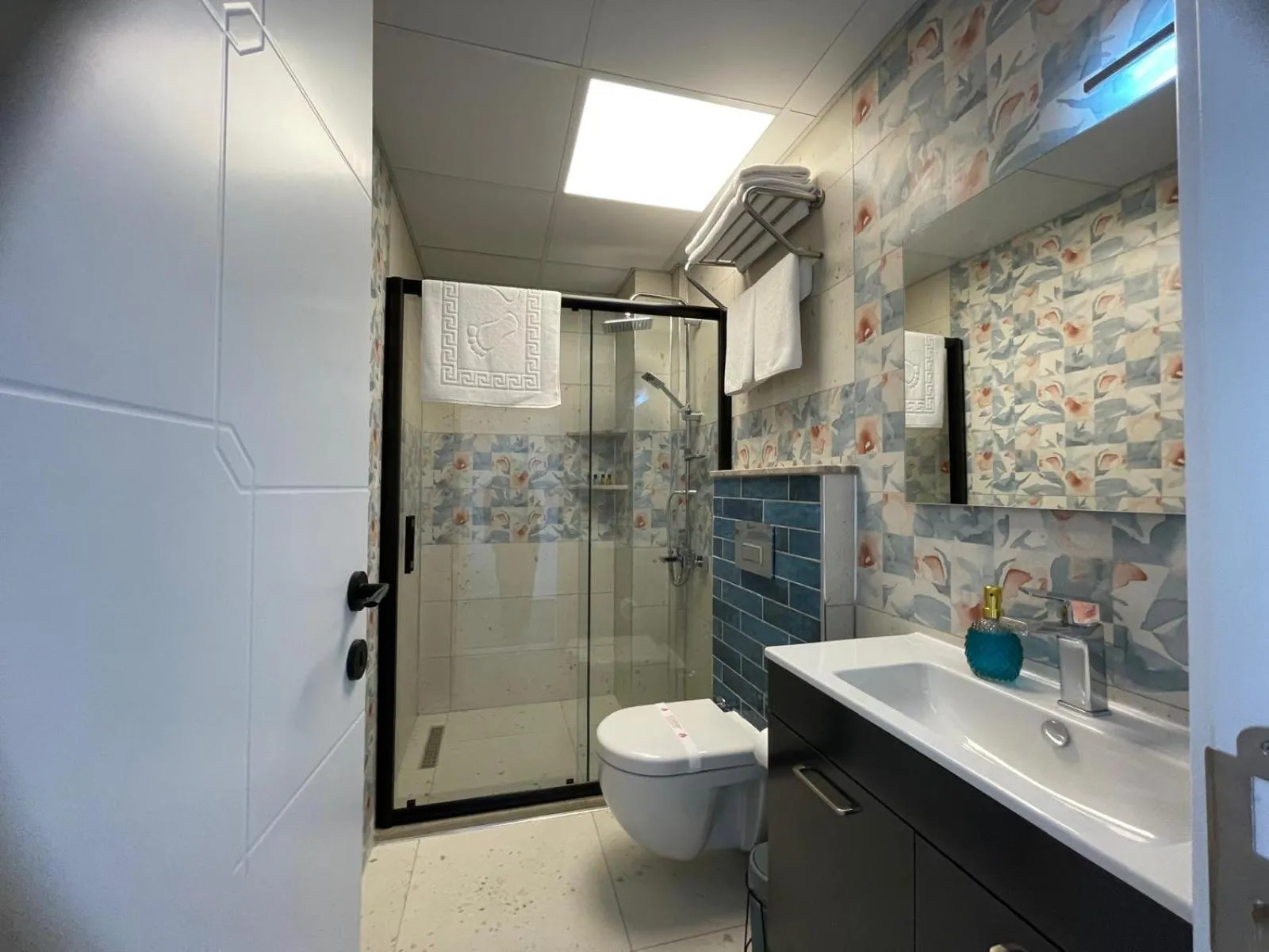 Bathroom in Kyla Kocadere Mansion