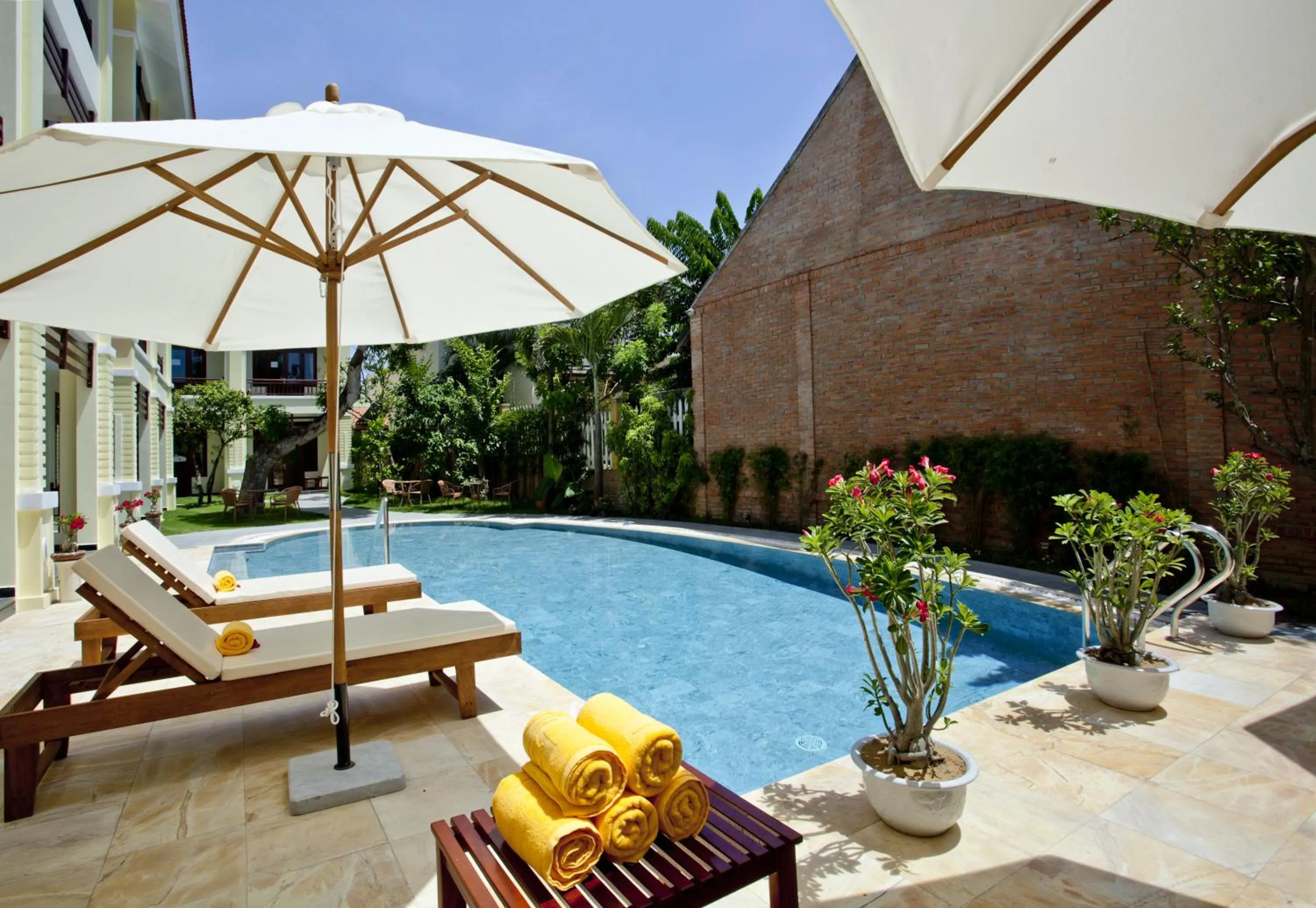 Pool view in Hoi An TNT Villa
