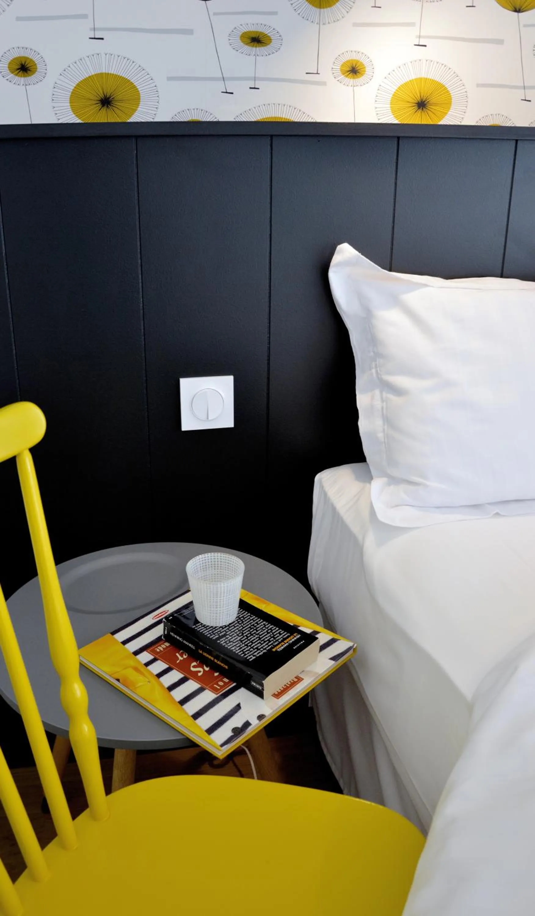 Decorative detail, Bed in Logis Hotel Du Port