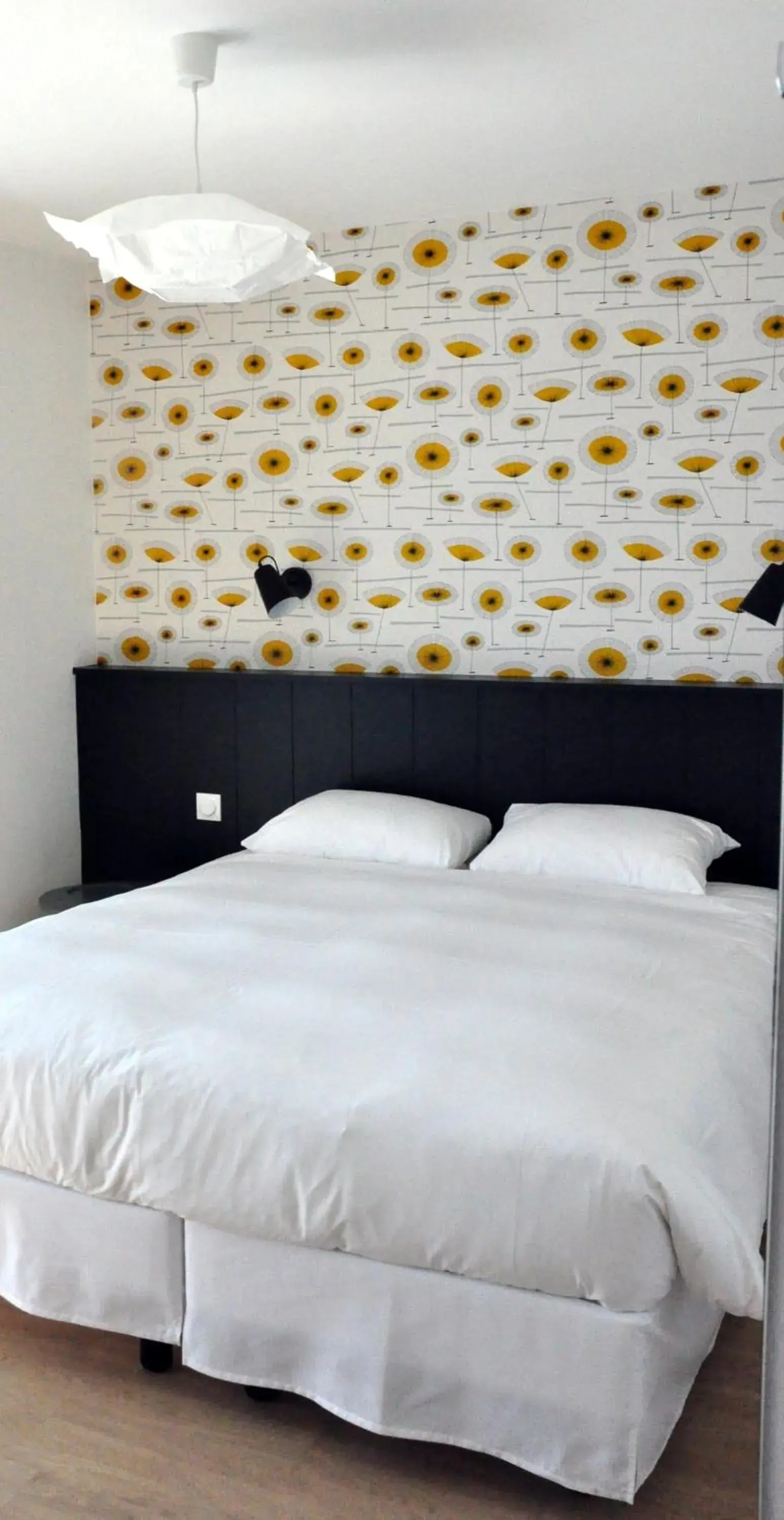 Superior Double Room with Port View in Logis Hotel Du Port Superior Double Room with Port View in Logis Hotel Du Port