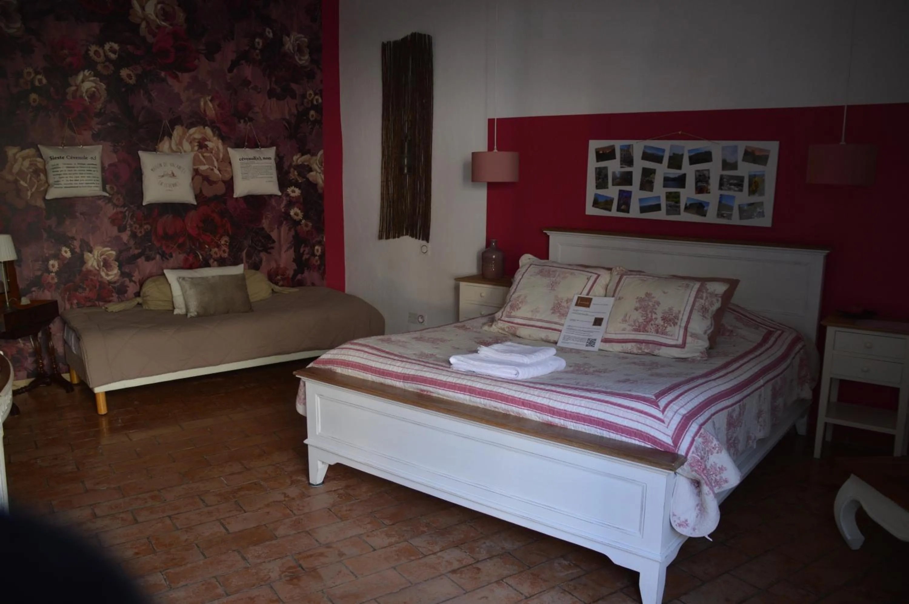 Bed in La Paillère chambres d hôtes