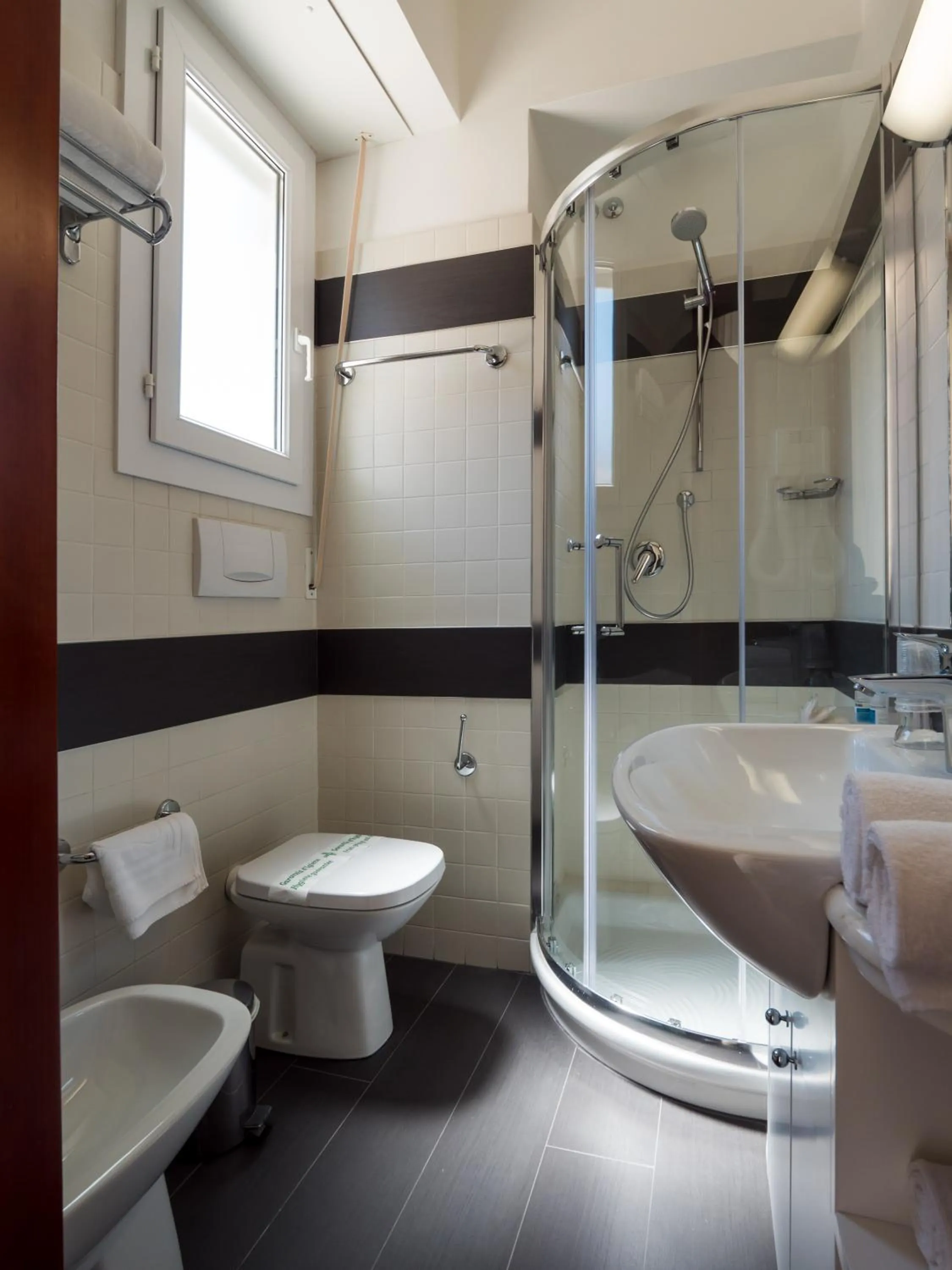 Bathroom in Hotel Metropol