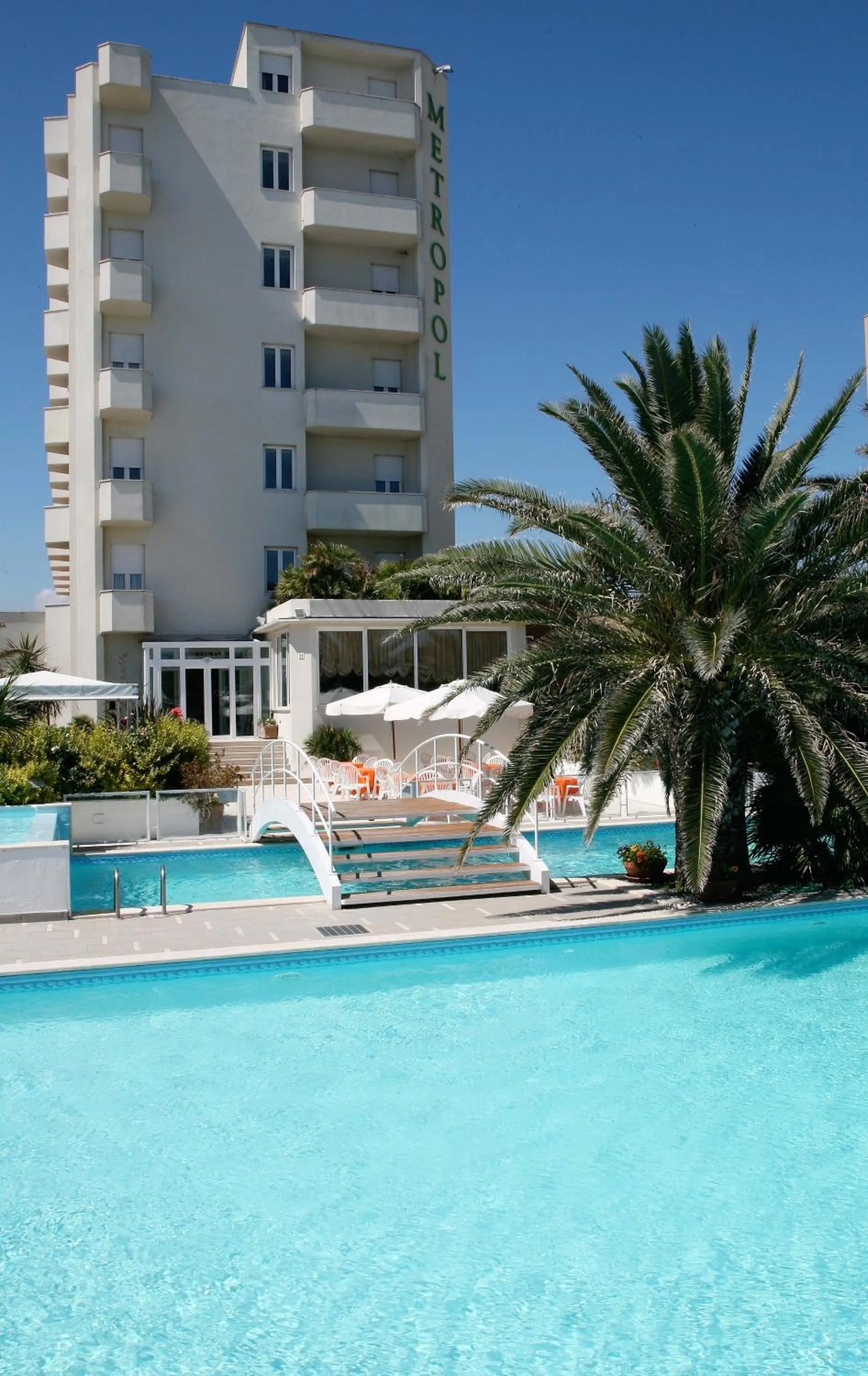 Facade/entrance in Hotel Metropol