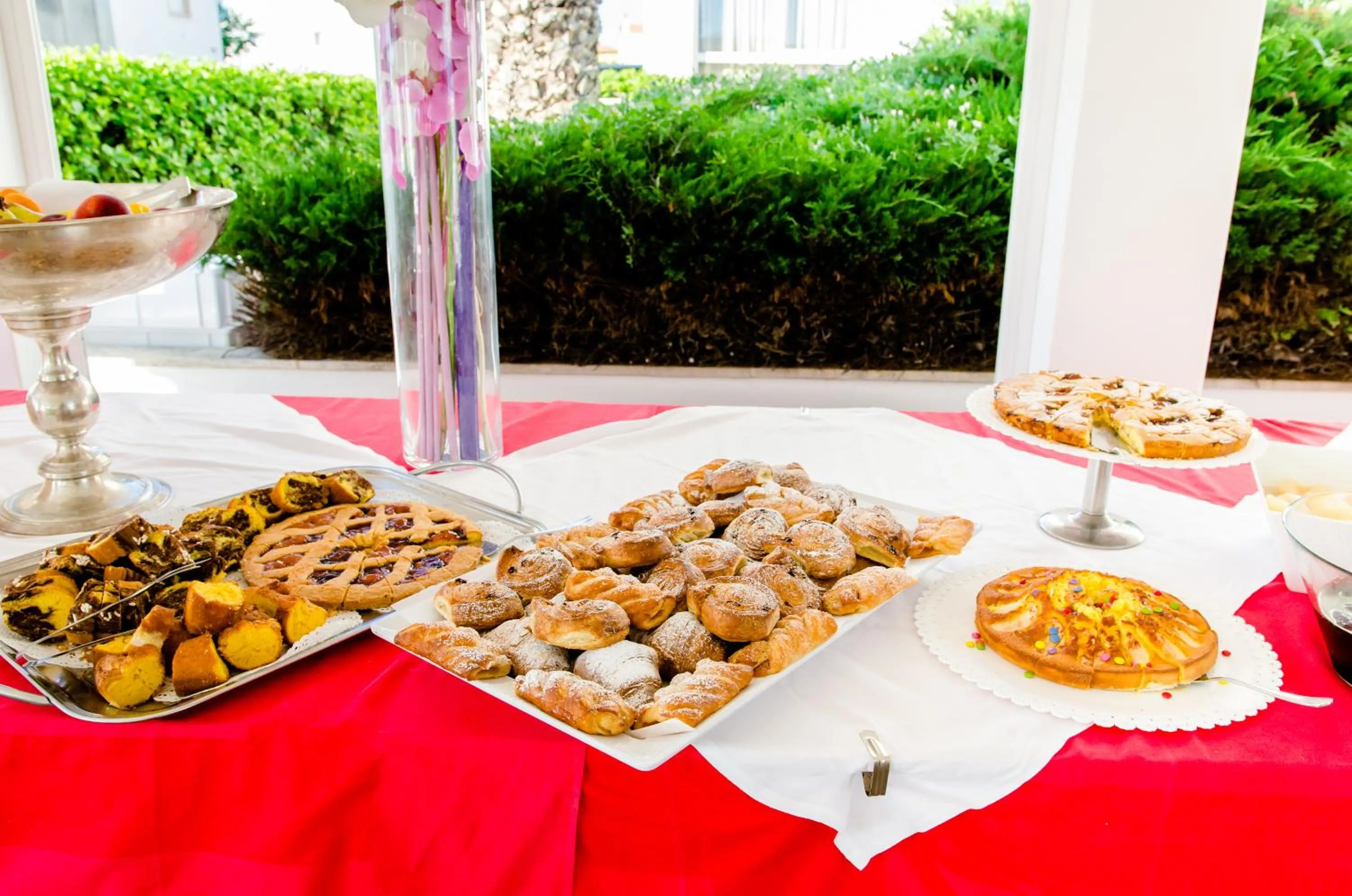 Patio in Hotel Metropol
