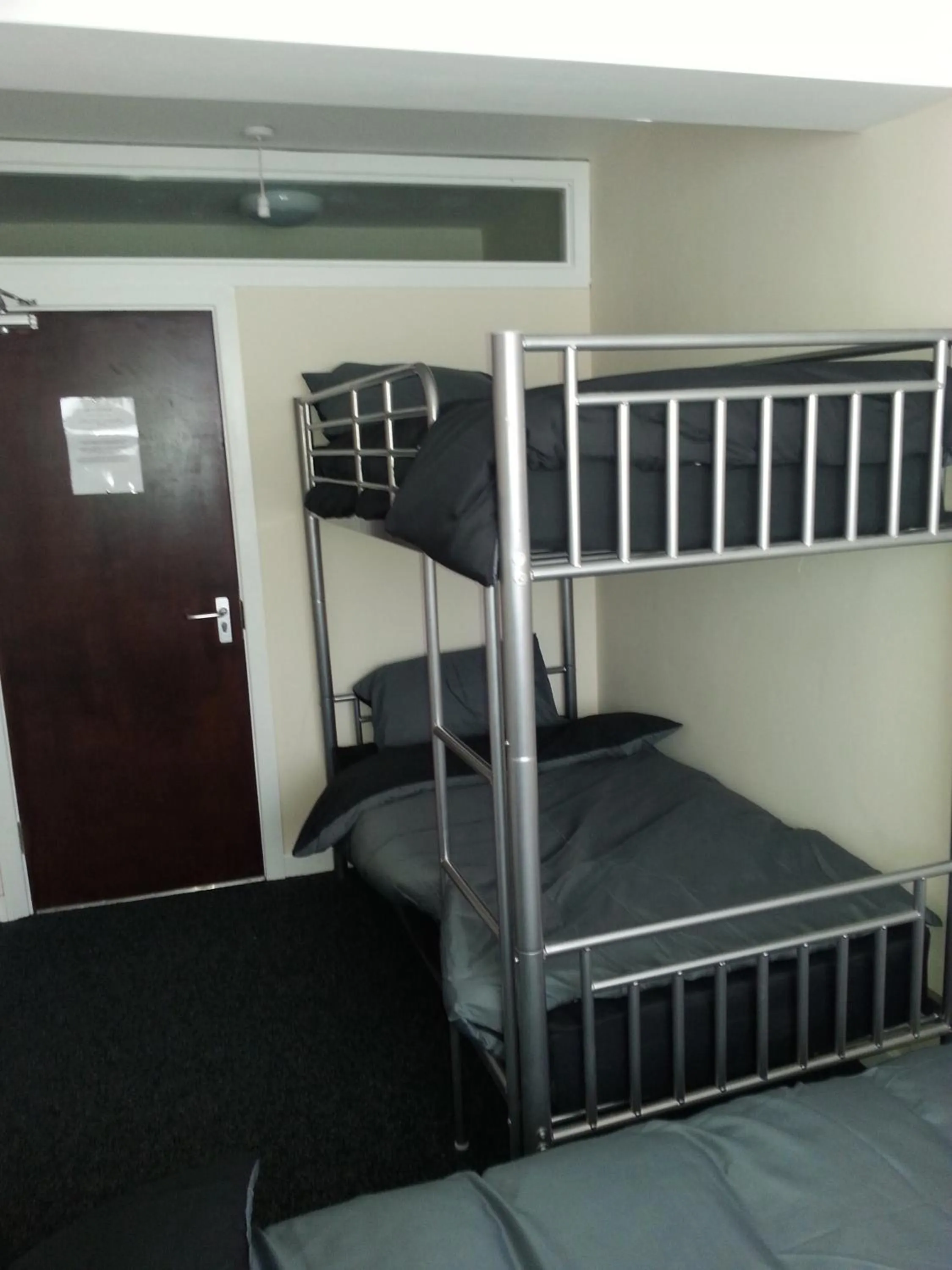 bunk bed, Bed in Budget Hostel