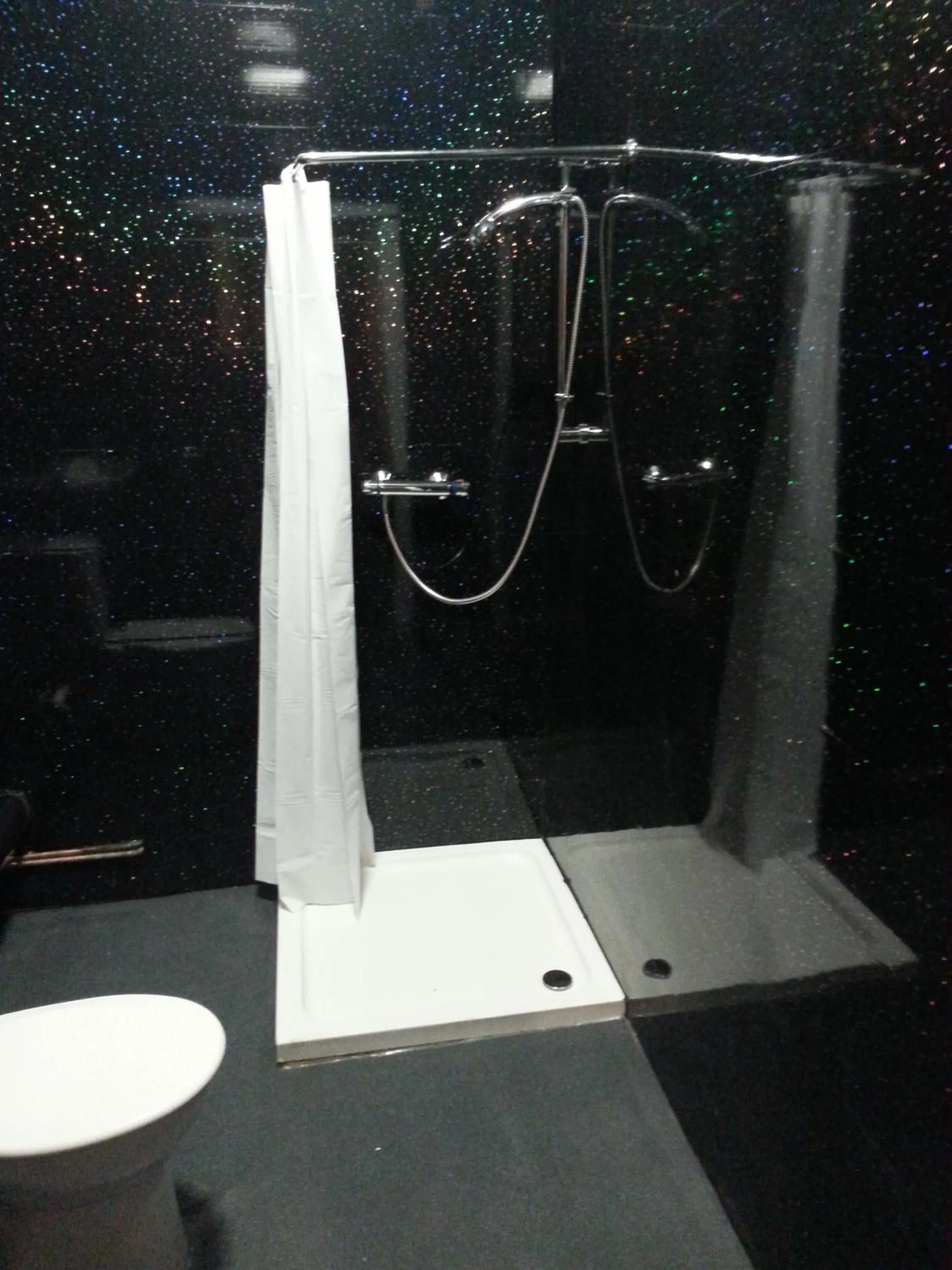 Bathroom in Budget Hostel