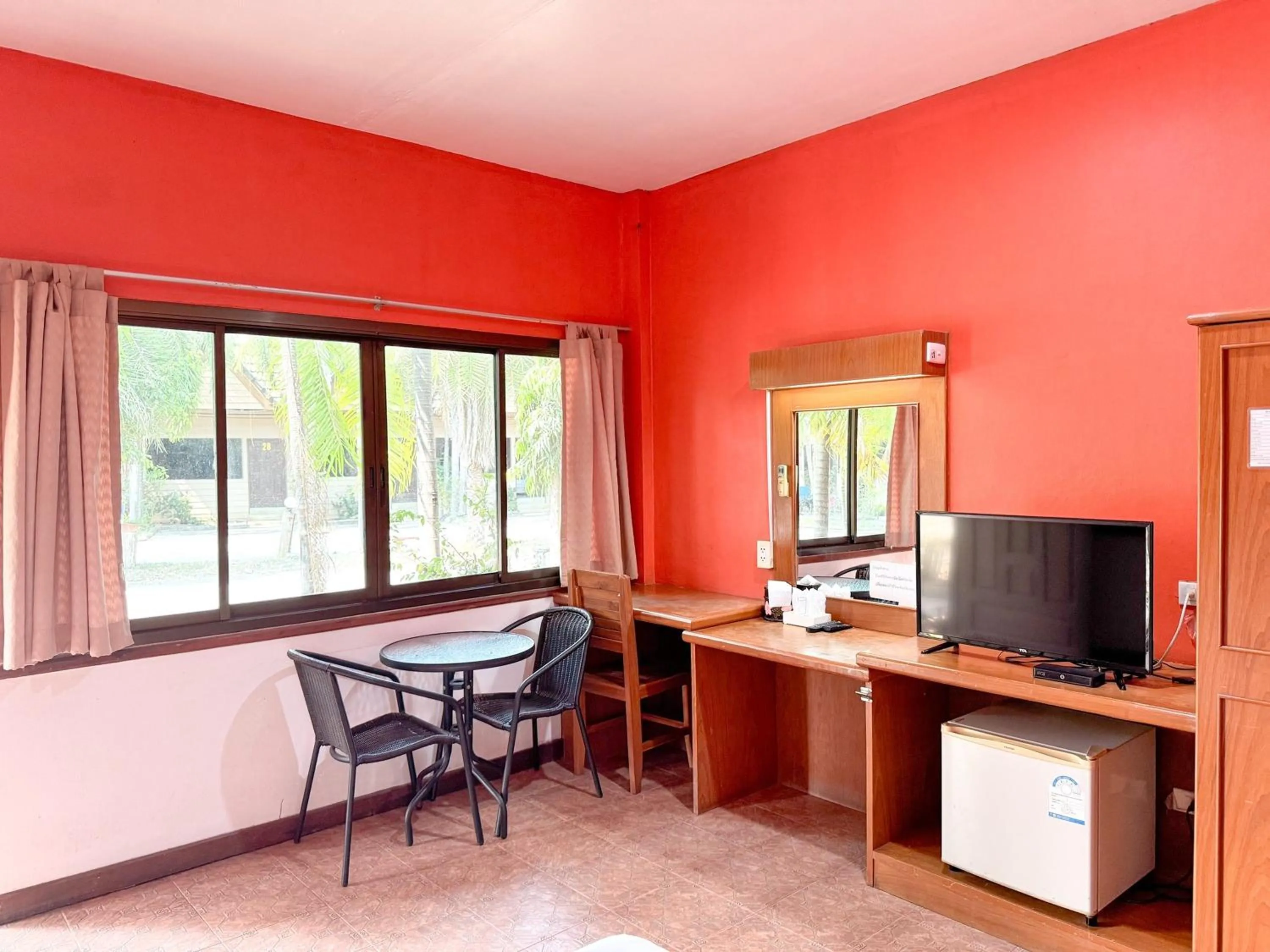 TV and multimedia in The Northern View Hotel