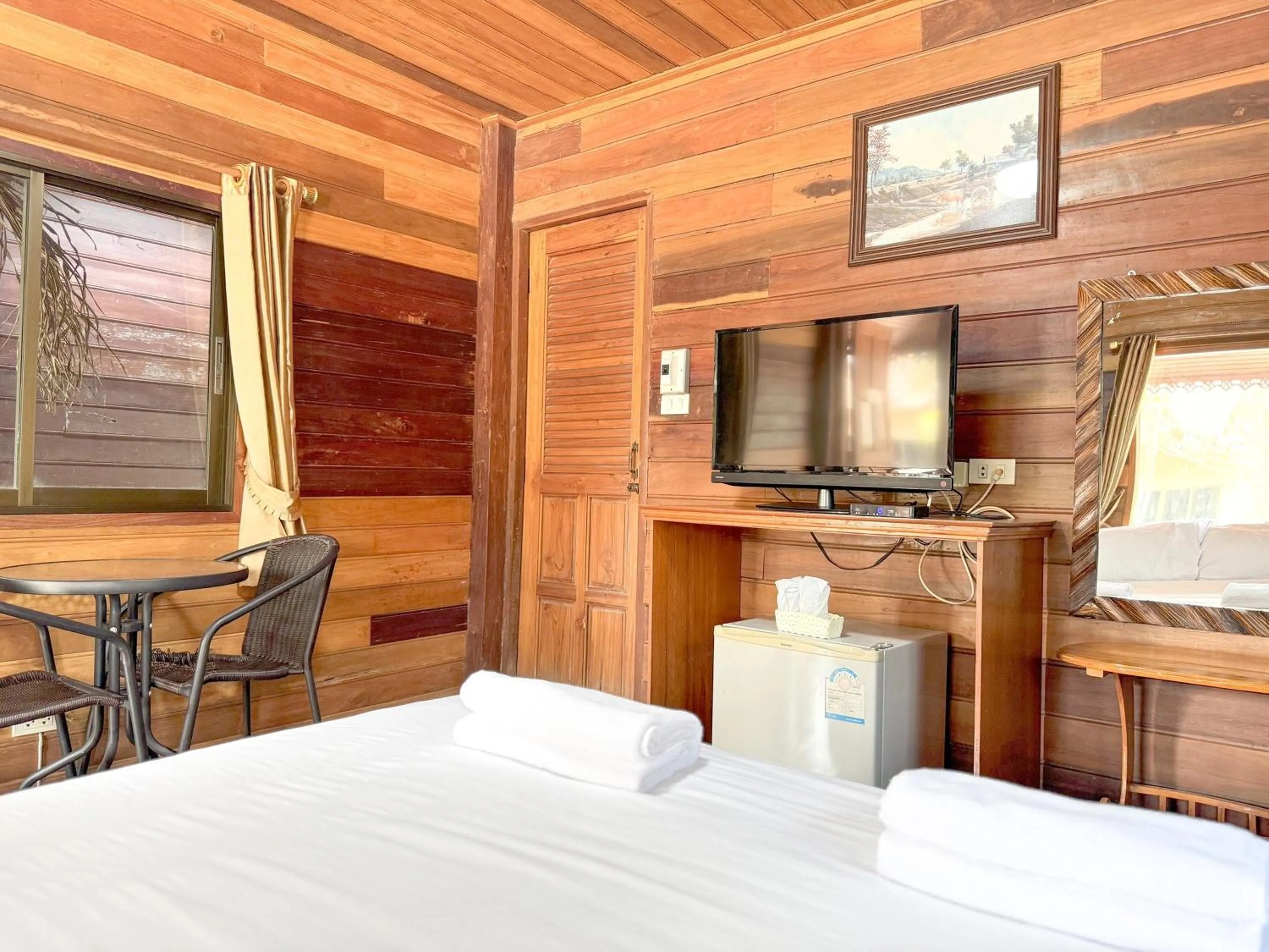 TV and multimedia, Bed in The Northern View Hotel