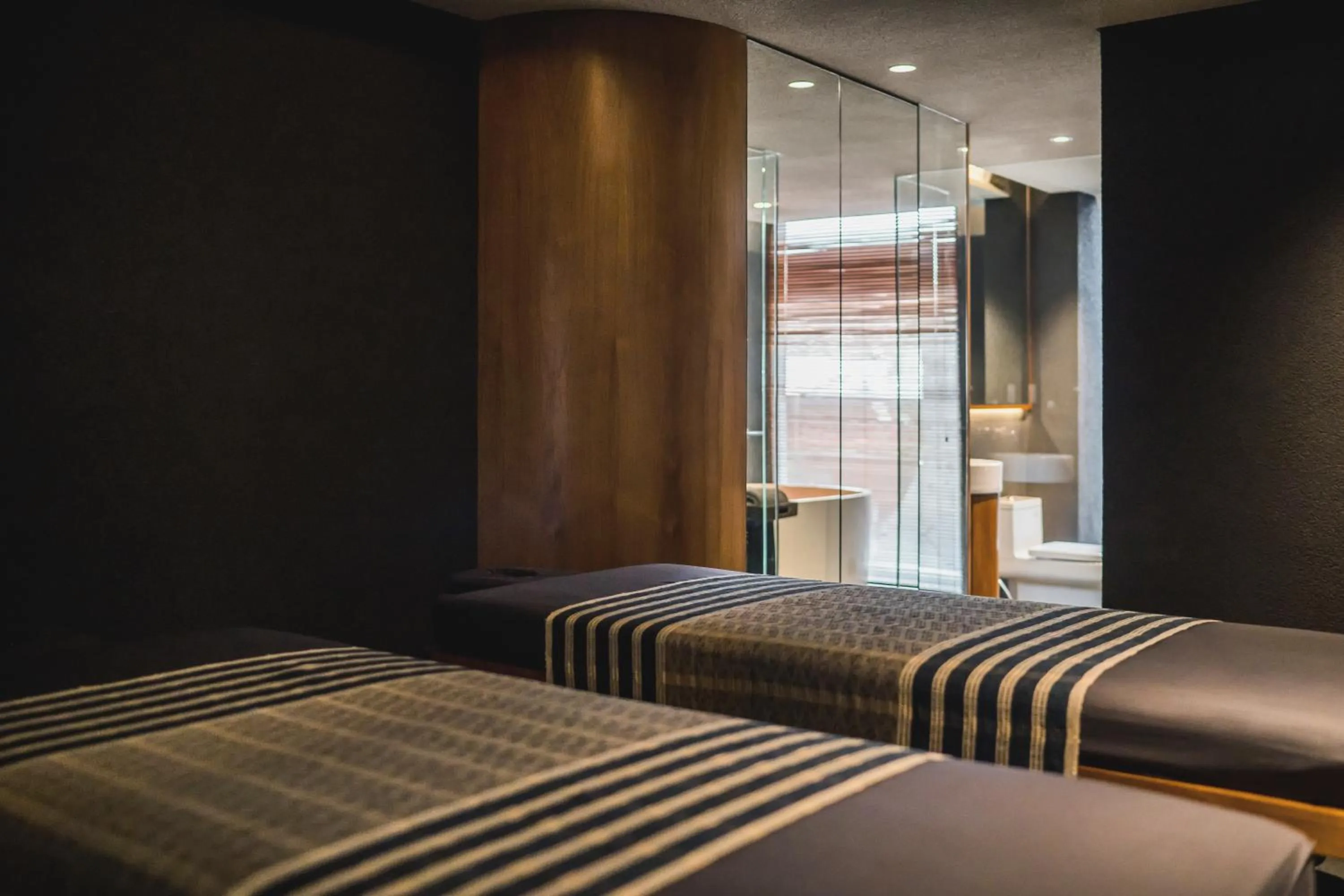 Spa and wellness centre/facilities, Bed in iSuite by Ekosistem