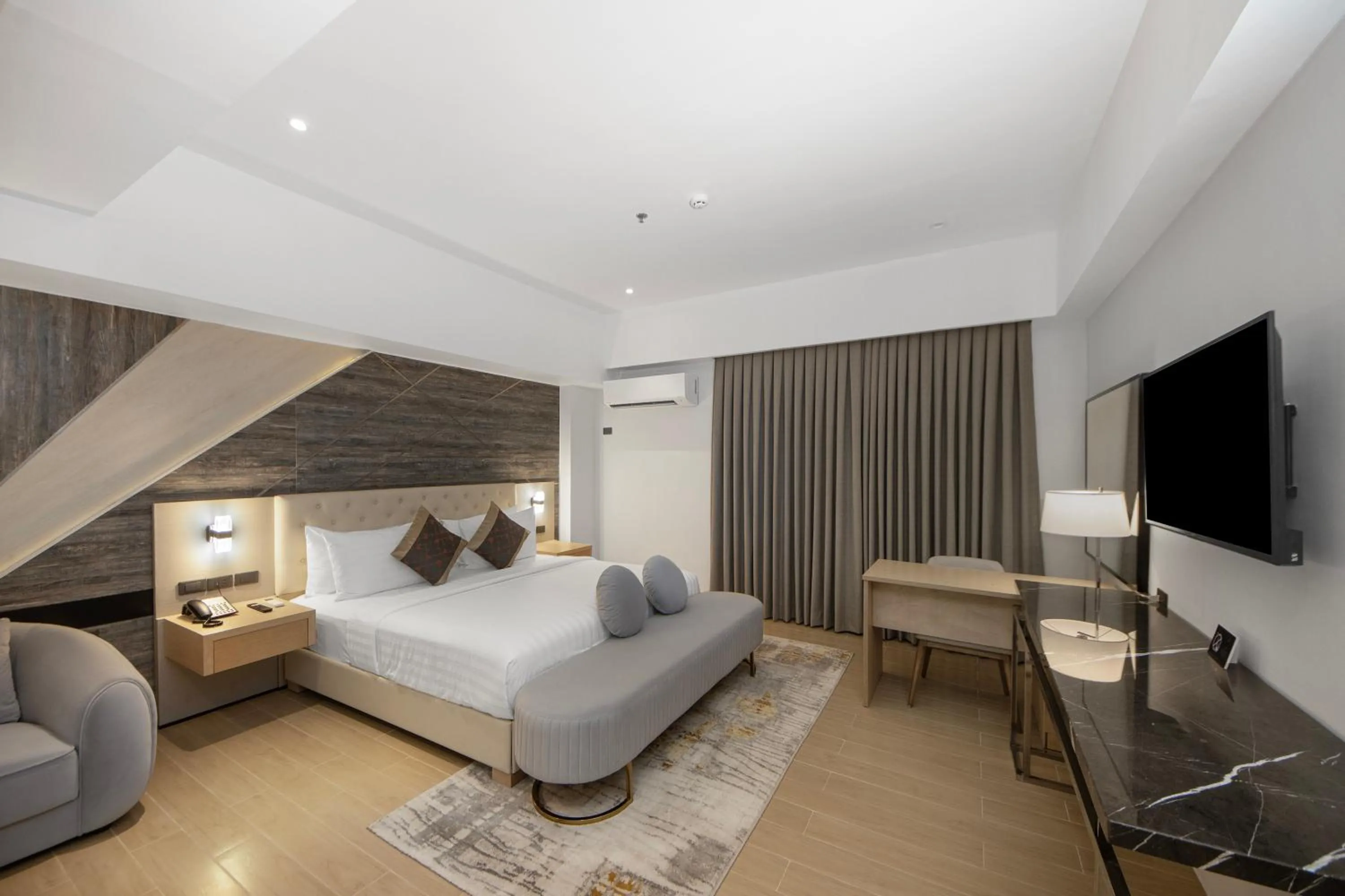 TV and multimedia, Bed in Amarah Hotel