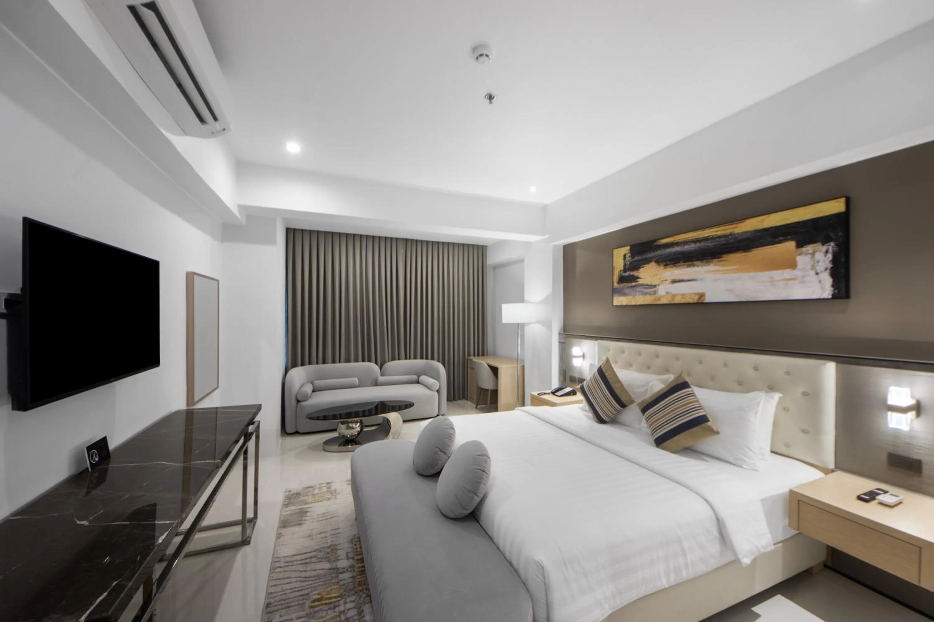 TV and multimedia, Bed in Amarah Hotel