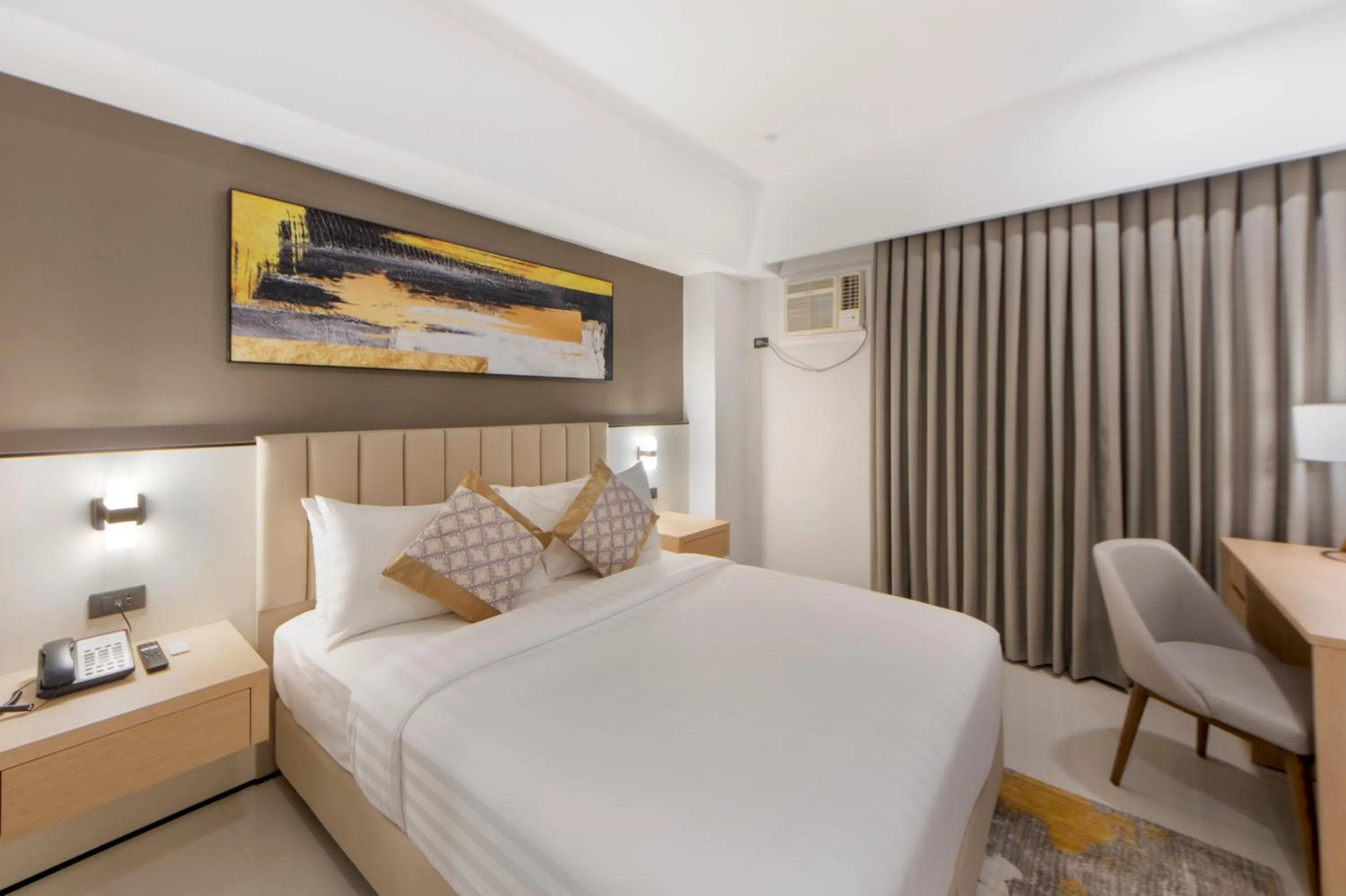 Photo of the whole room, Bed in Amarah Hotel