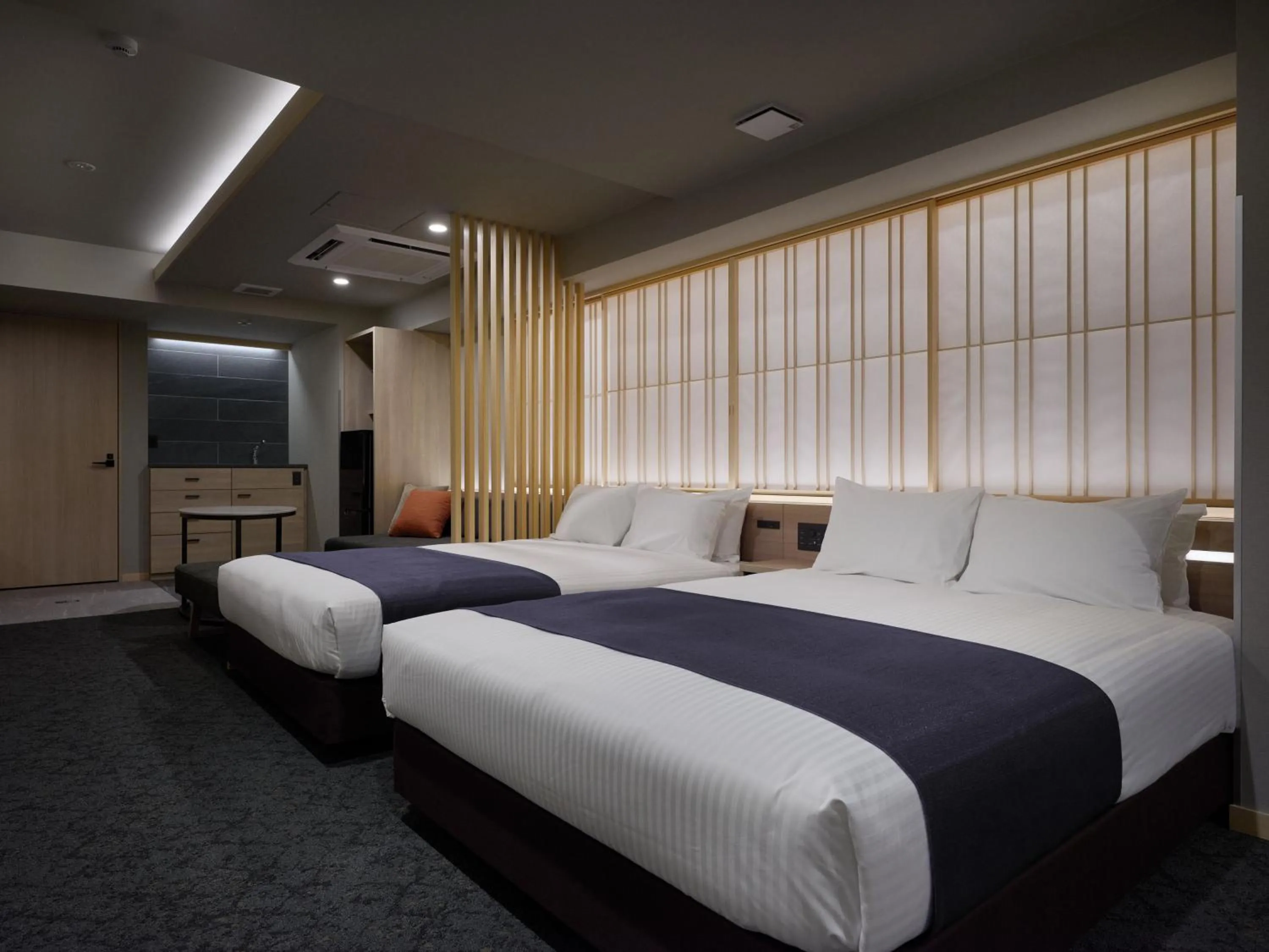 Bed in Premium Apart MONday KYOTO GOJO