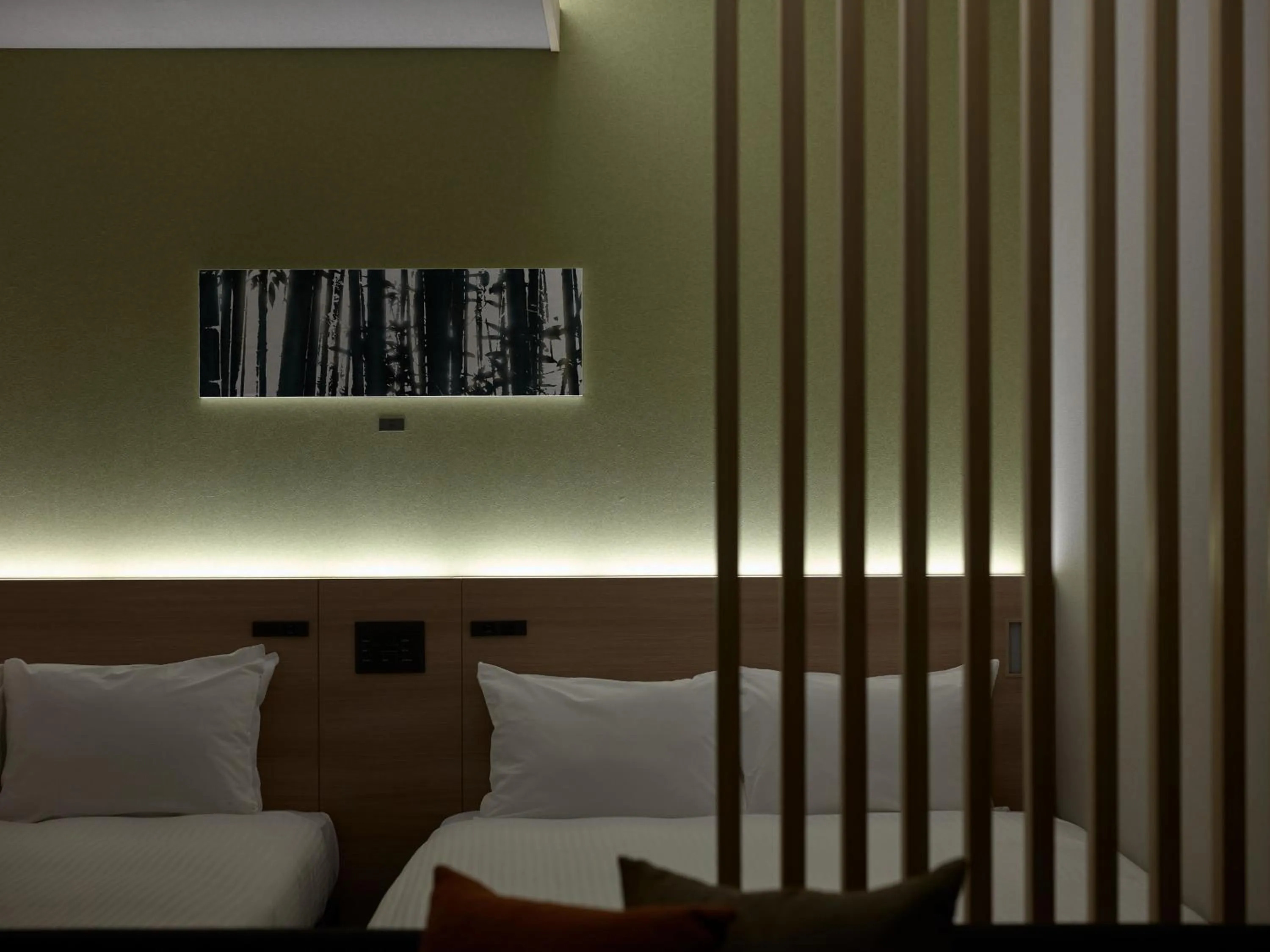 Premium Apart MONday KYOTO GOJO