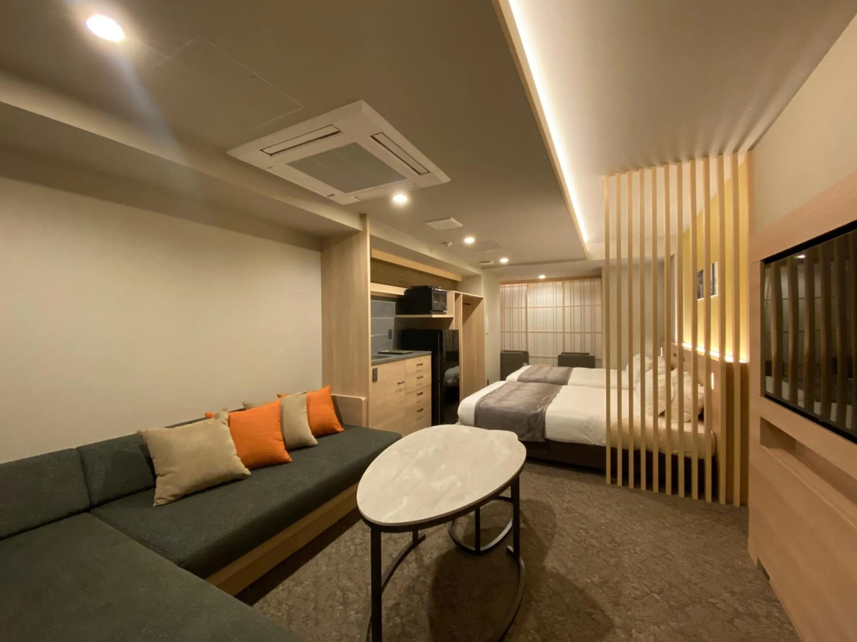 Bed in Premium Apart MONday KYOTO GOJO