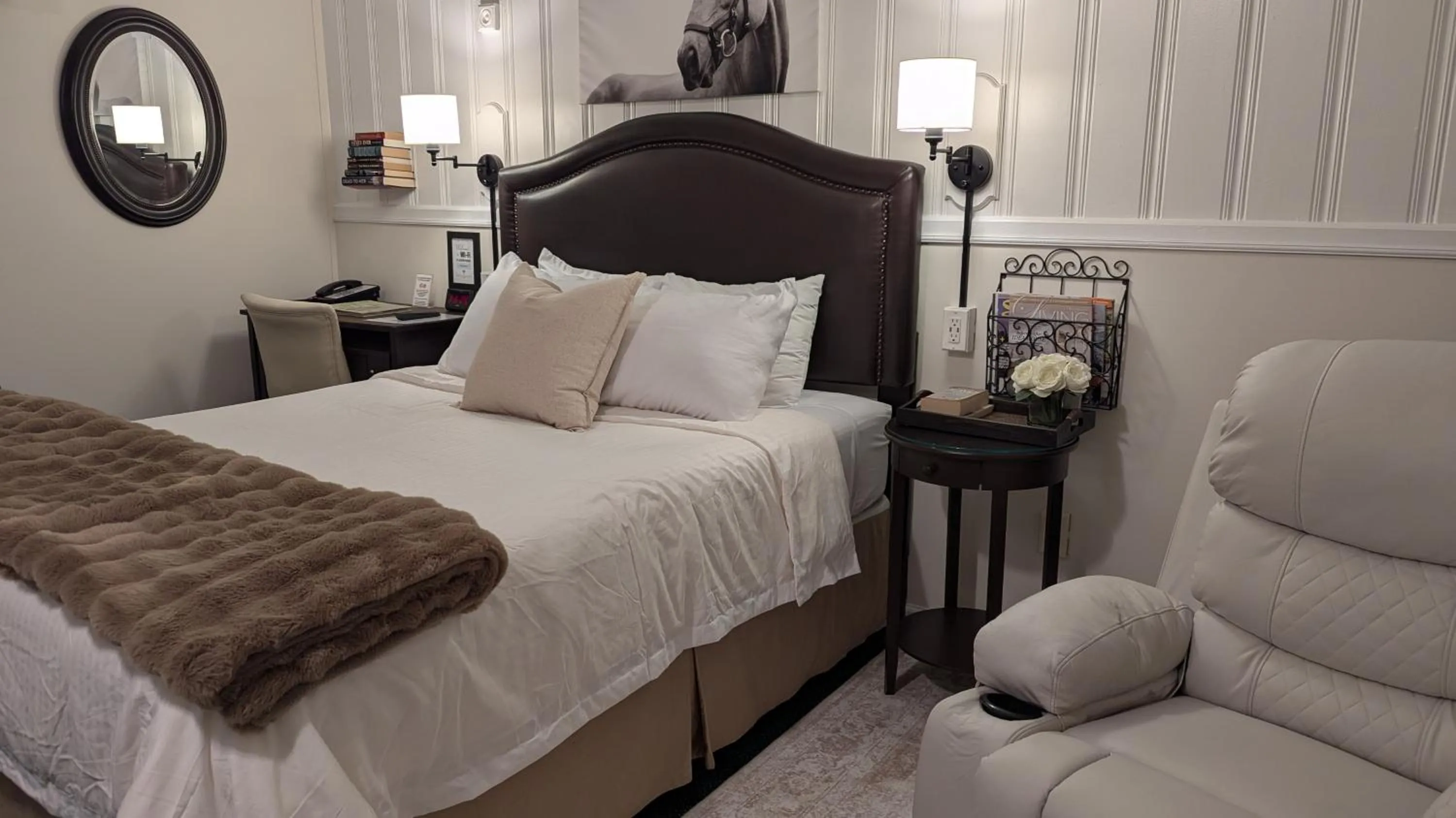 Bed in Amherst Inn - Virginia