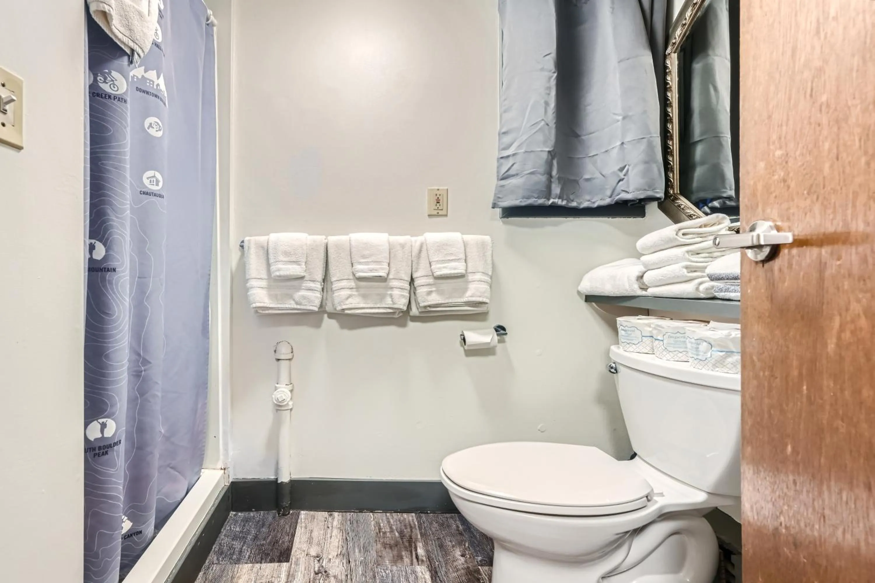 Bathroom in A-Lodge Boulder
