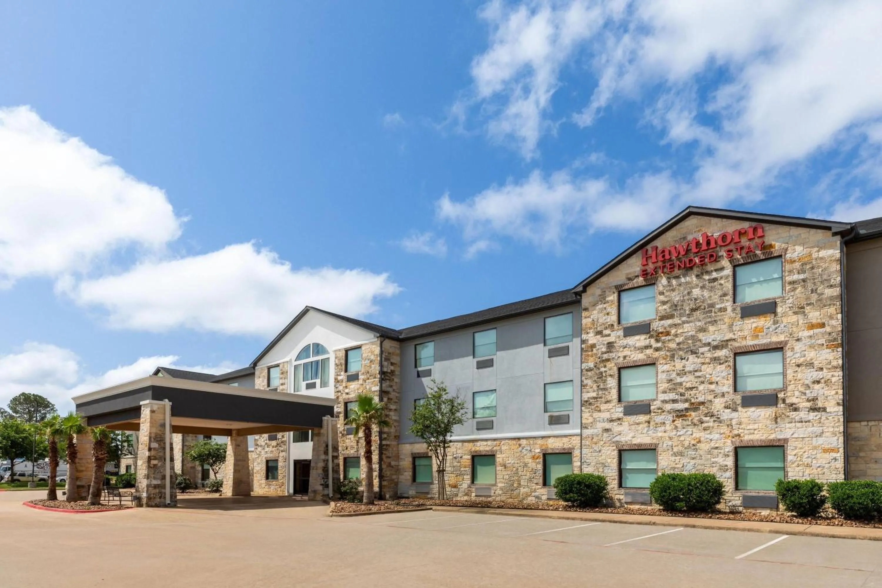 Property building in Hawthorn Extended Stay by Wyndham College Station South