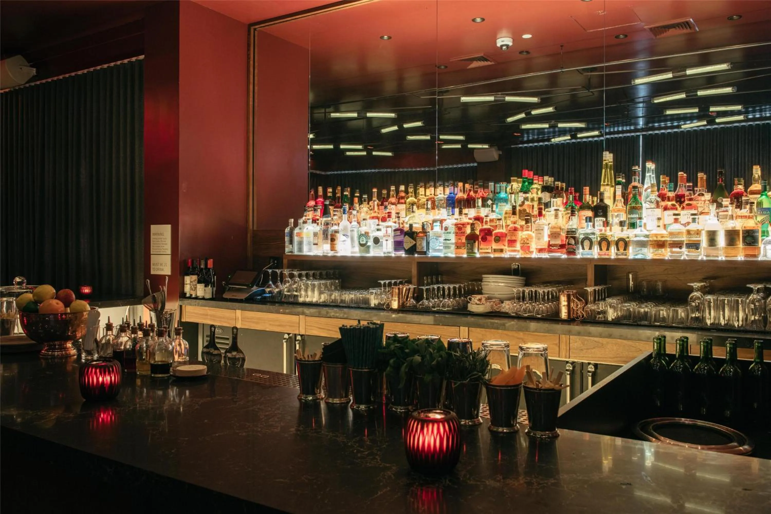 Lounge or bar in Arlo SoHo