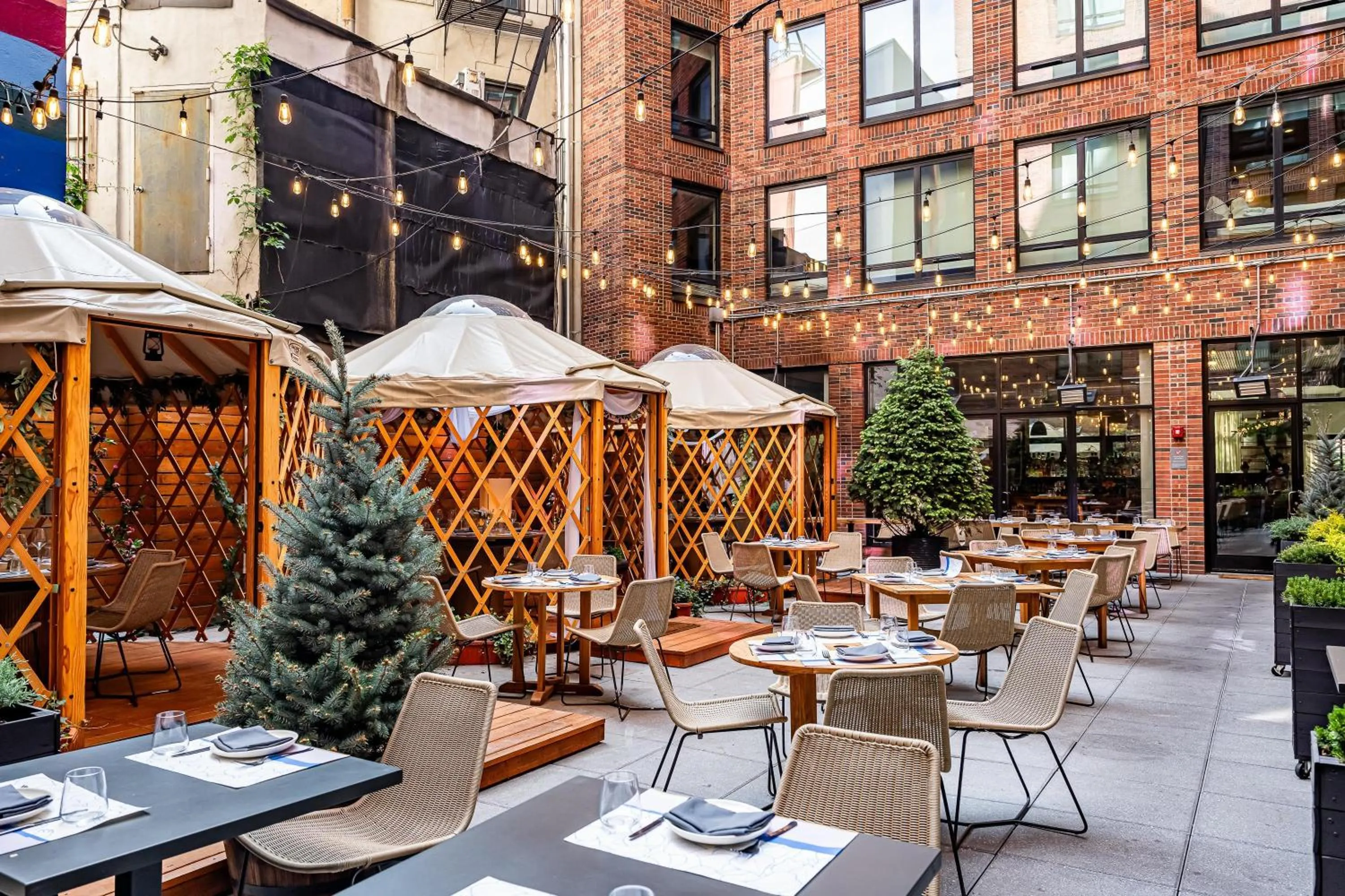 Restaurant/places to eat in Arlo SoHo