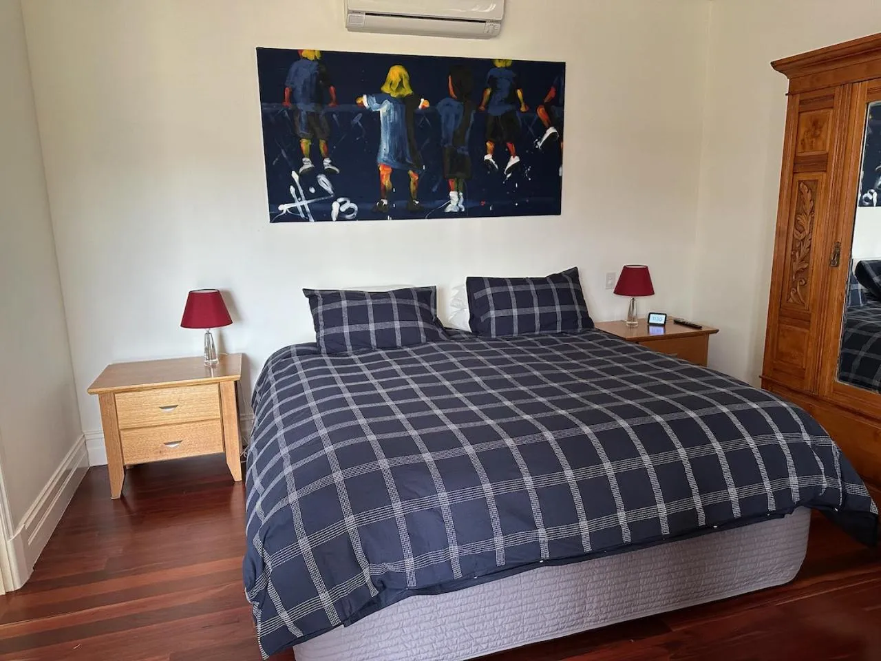 Bed in Robe House Heritage Accommodation