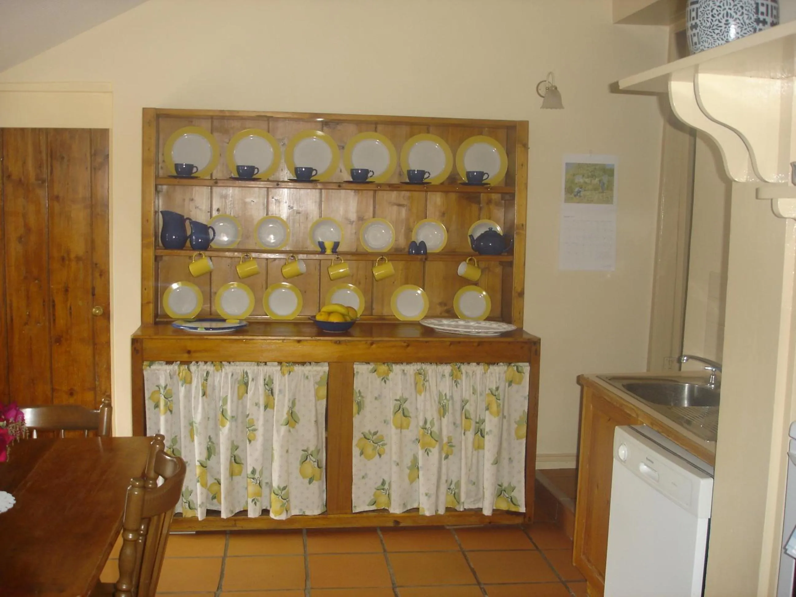 Kitchen or kitchenette in Robe House Heritage Accommodation