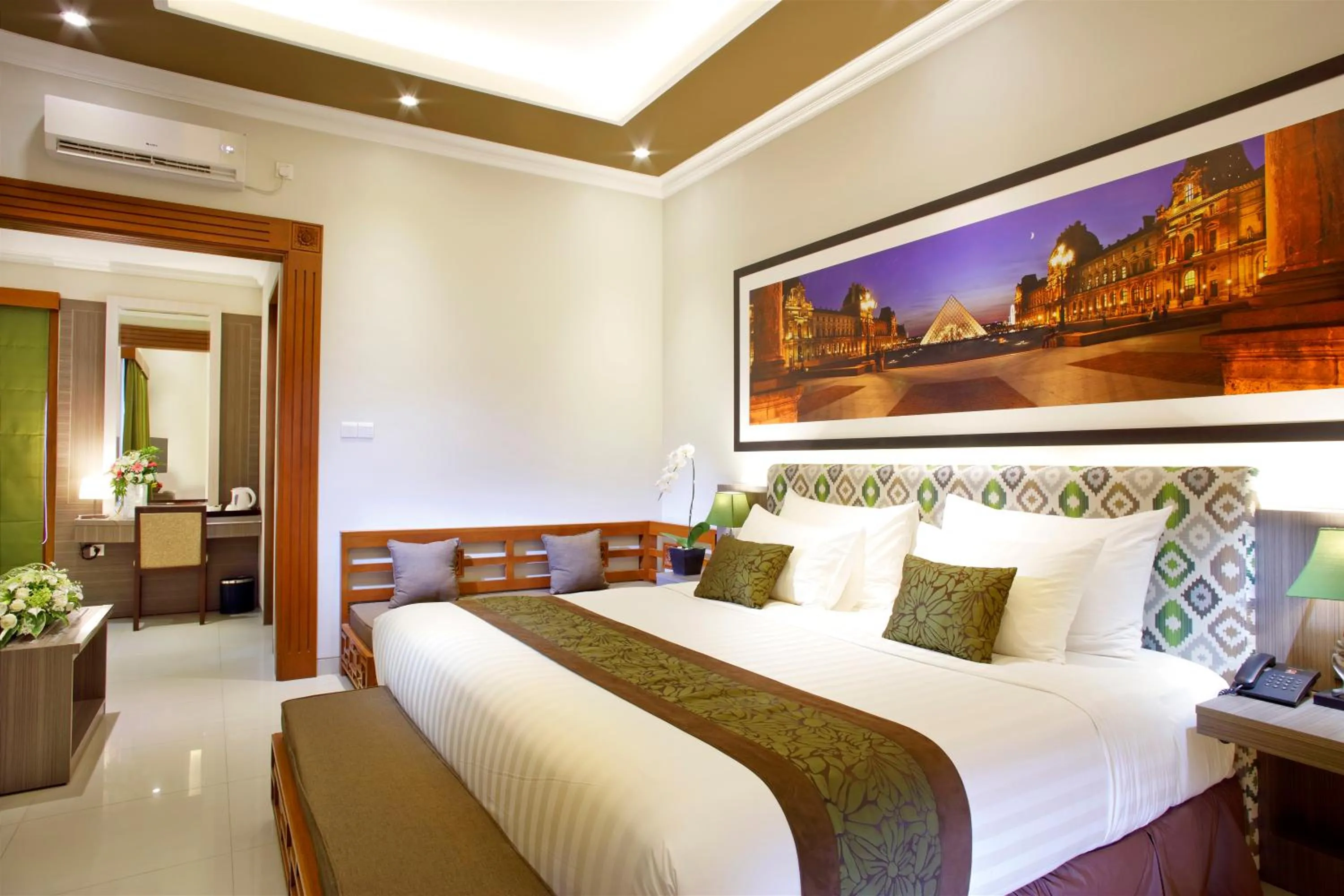 TV and multimedia, Bed in The Banyumas Suite Villa Legian