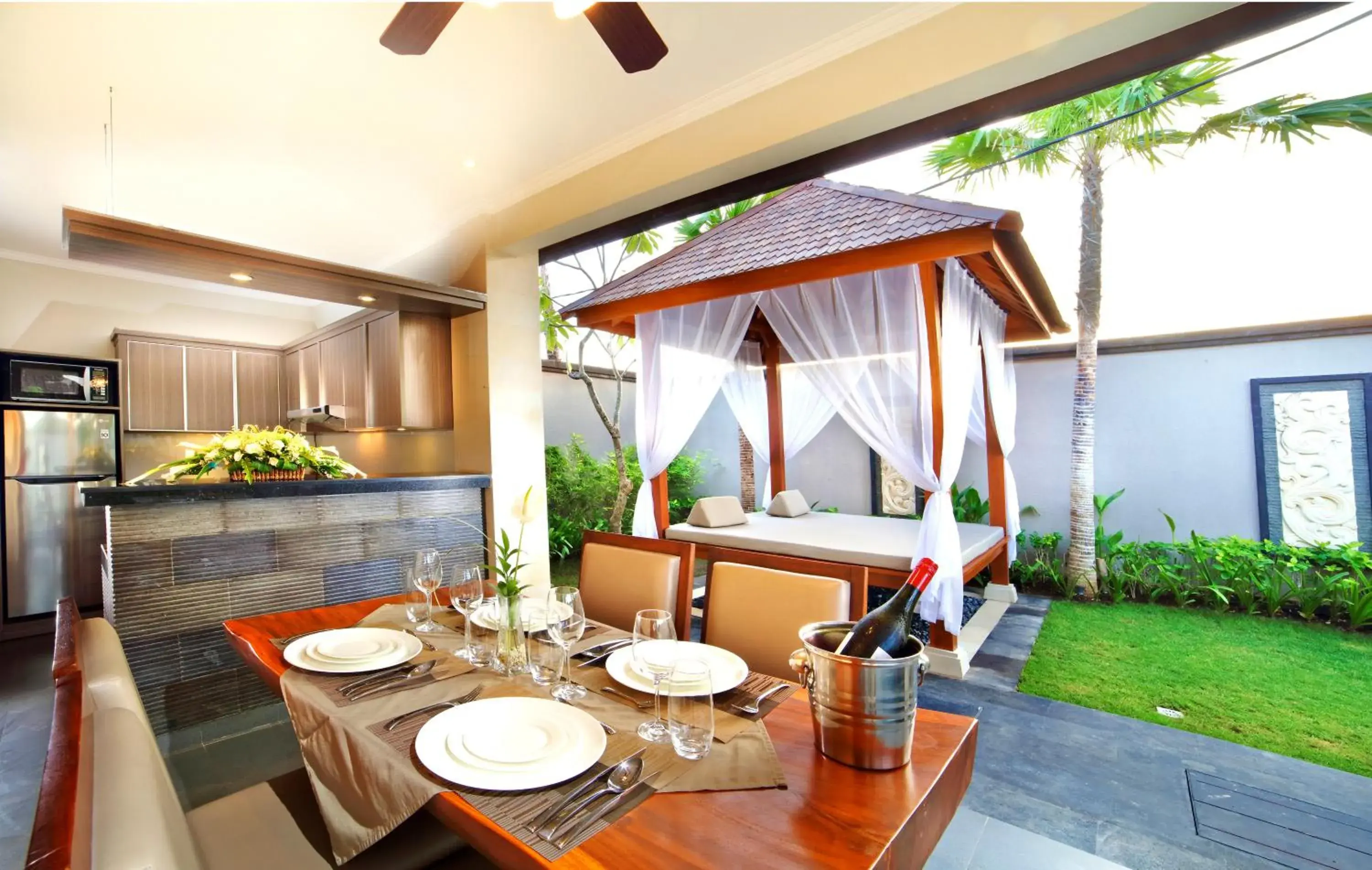 One-Bedroom Suite Pool Villa in The Banyumas Suite Villa Legian One-Bedroom Suite Pool Villa in The Banyumas Suite Villa Legian