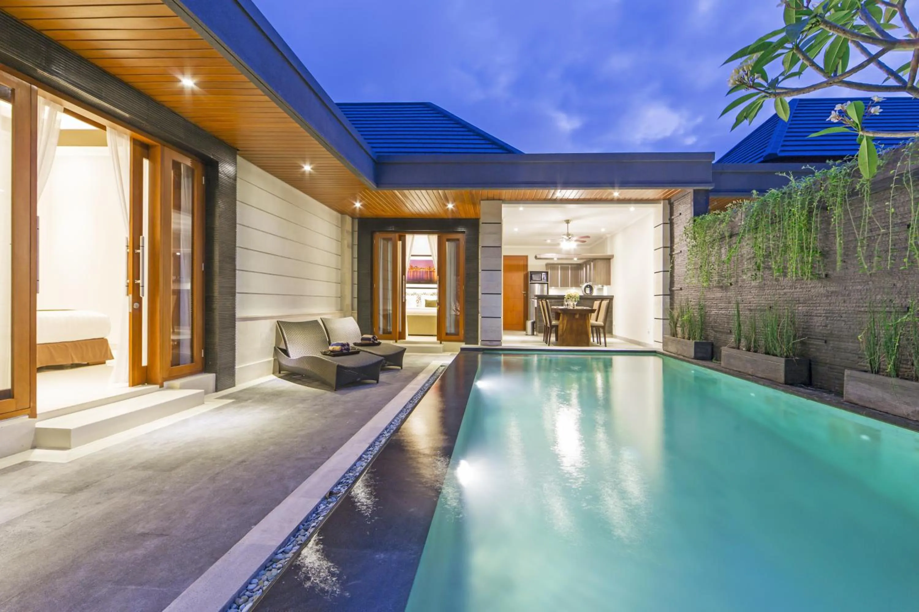 BBQ facilities in The Banyumas Suite Villa Legian