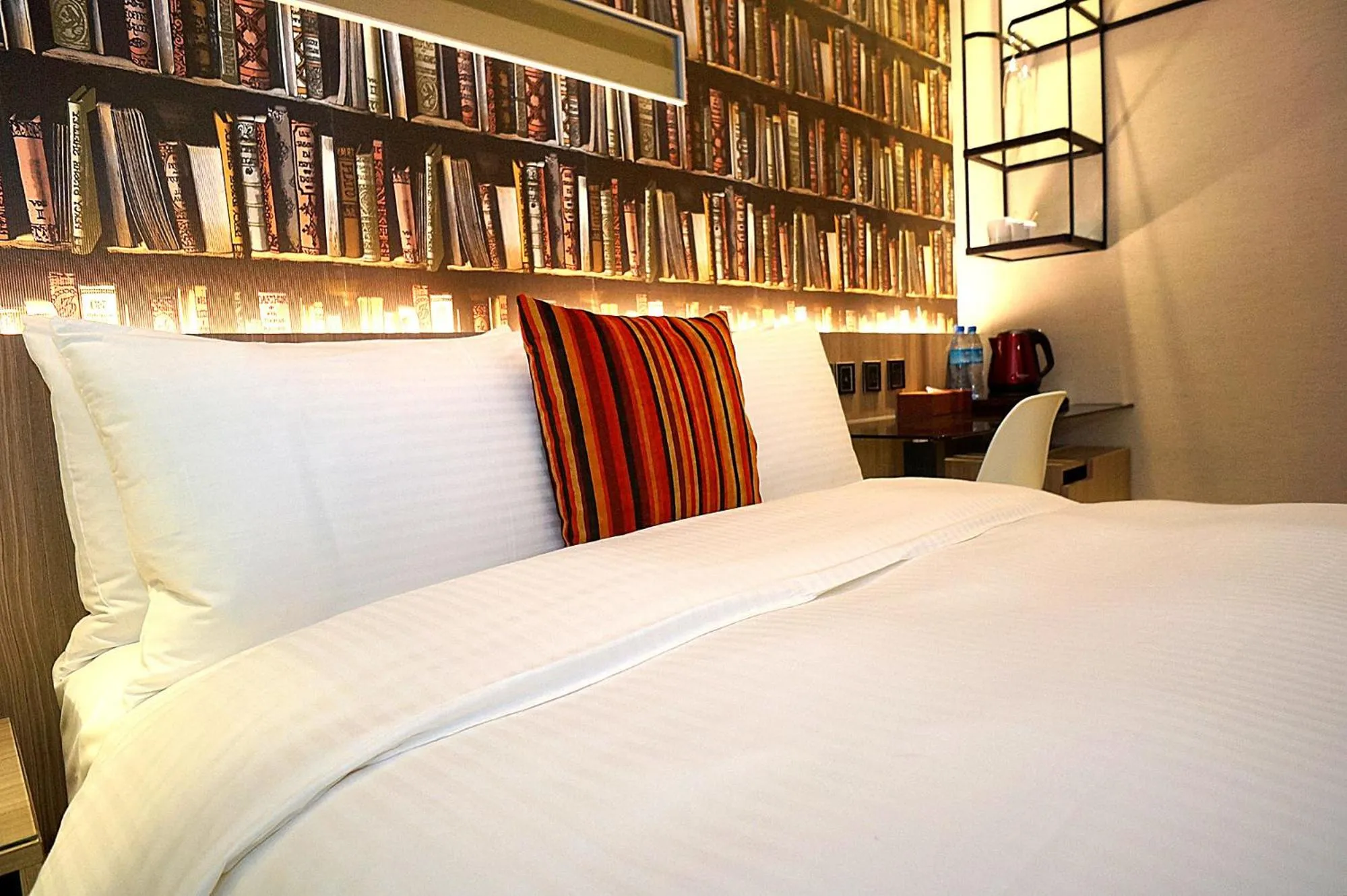 Bed in Via Hotel - Zhongxiao