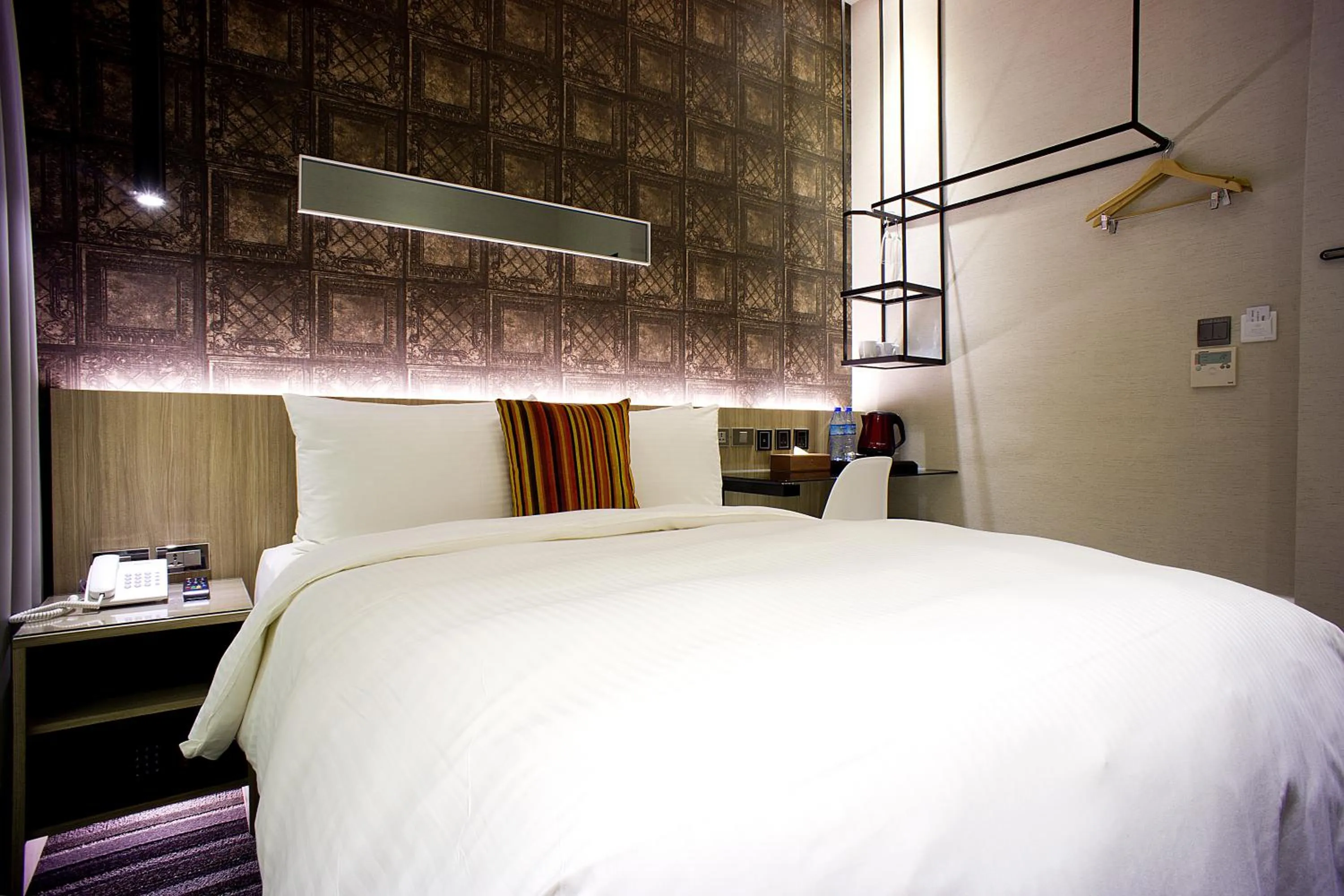 Bed in Via Hotel - Zhongxiao