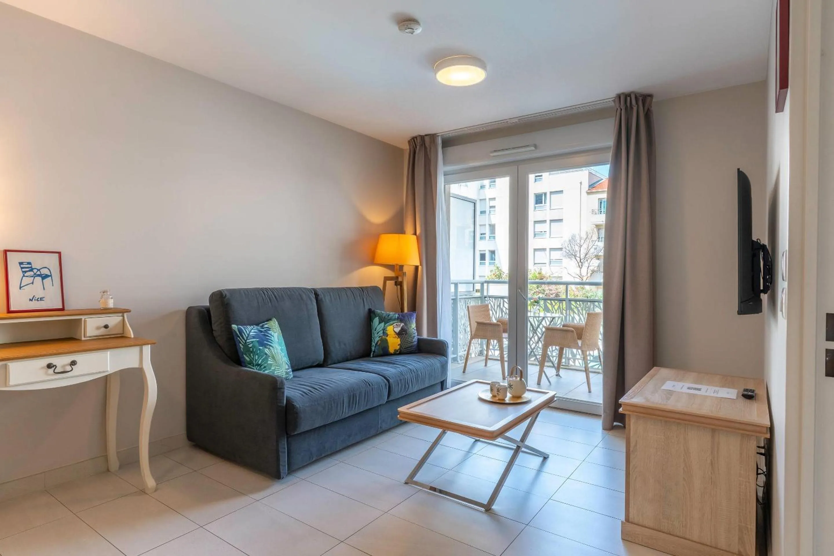 Bedroom in Zenitude Quality Aparthotel Nice