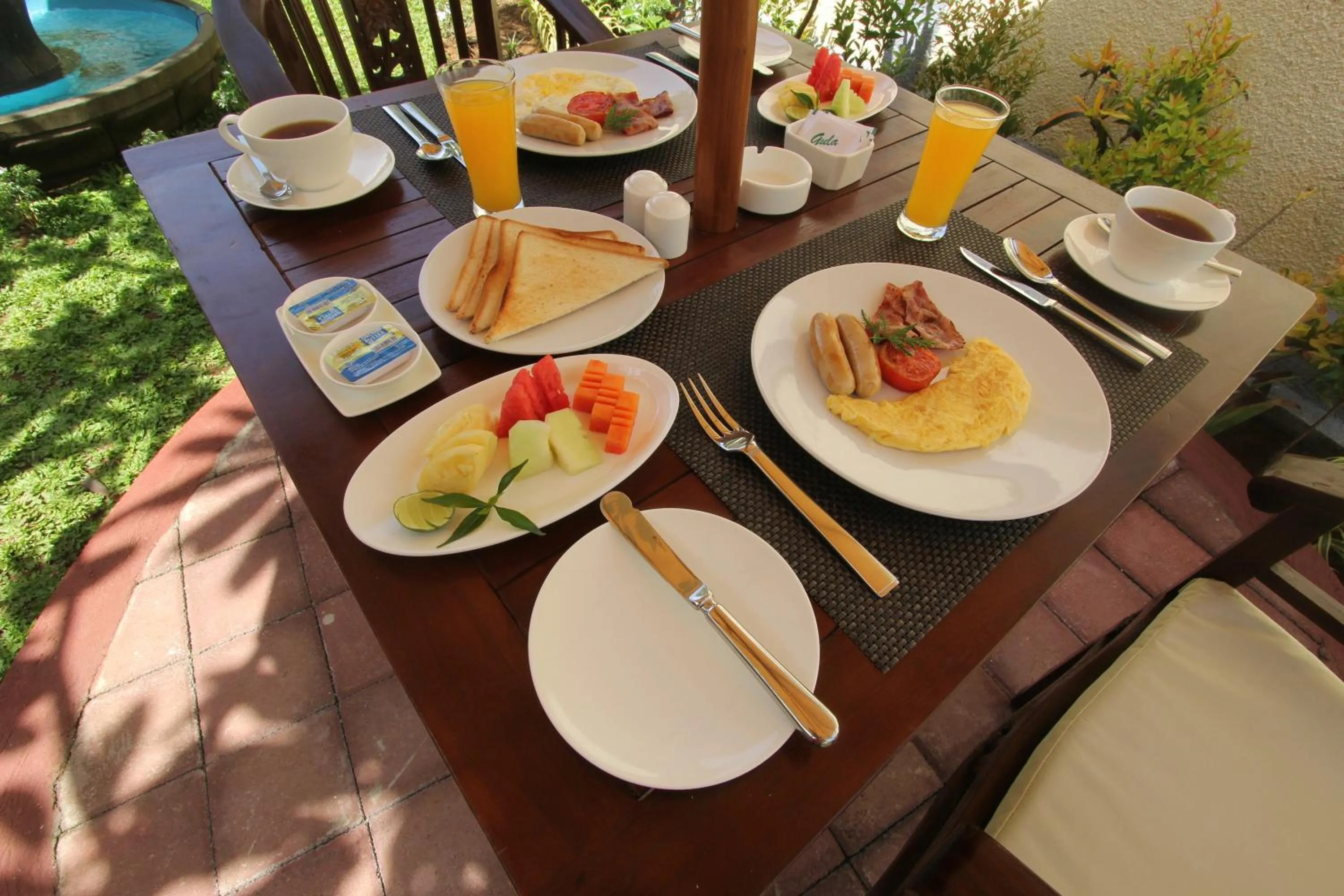 American breakfast in Frangipani Homestay